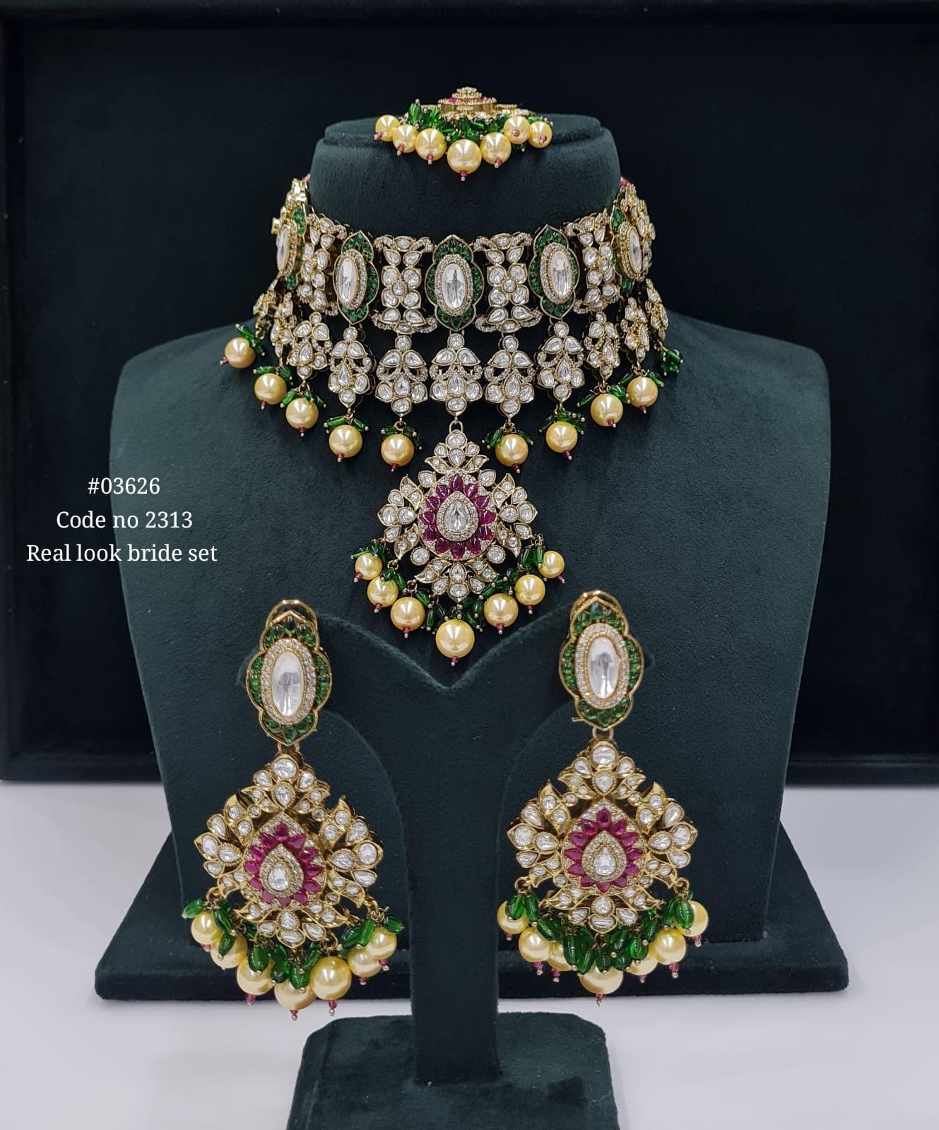 Kundan Bride Set 03626 - 7