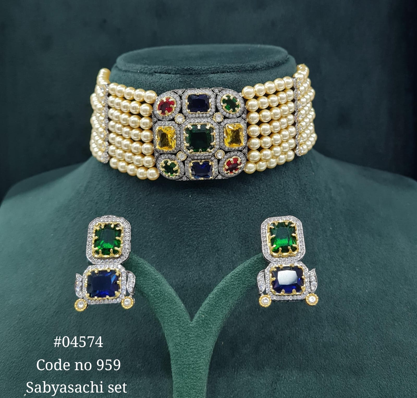 Sabyasachi Choker 04574 - 4