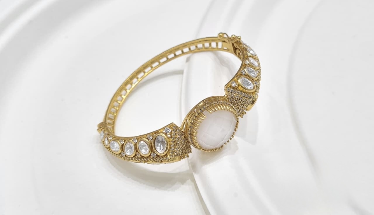 Kundan Kada 03800 - 4