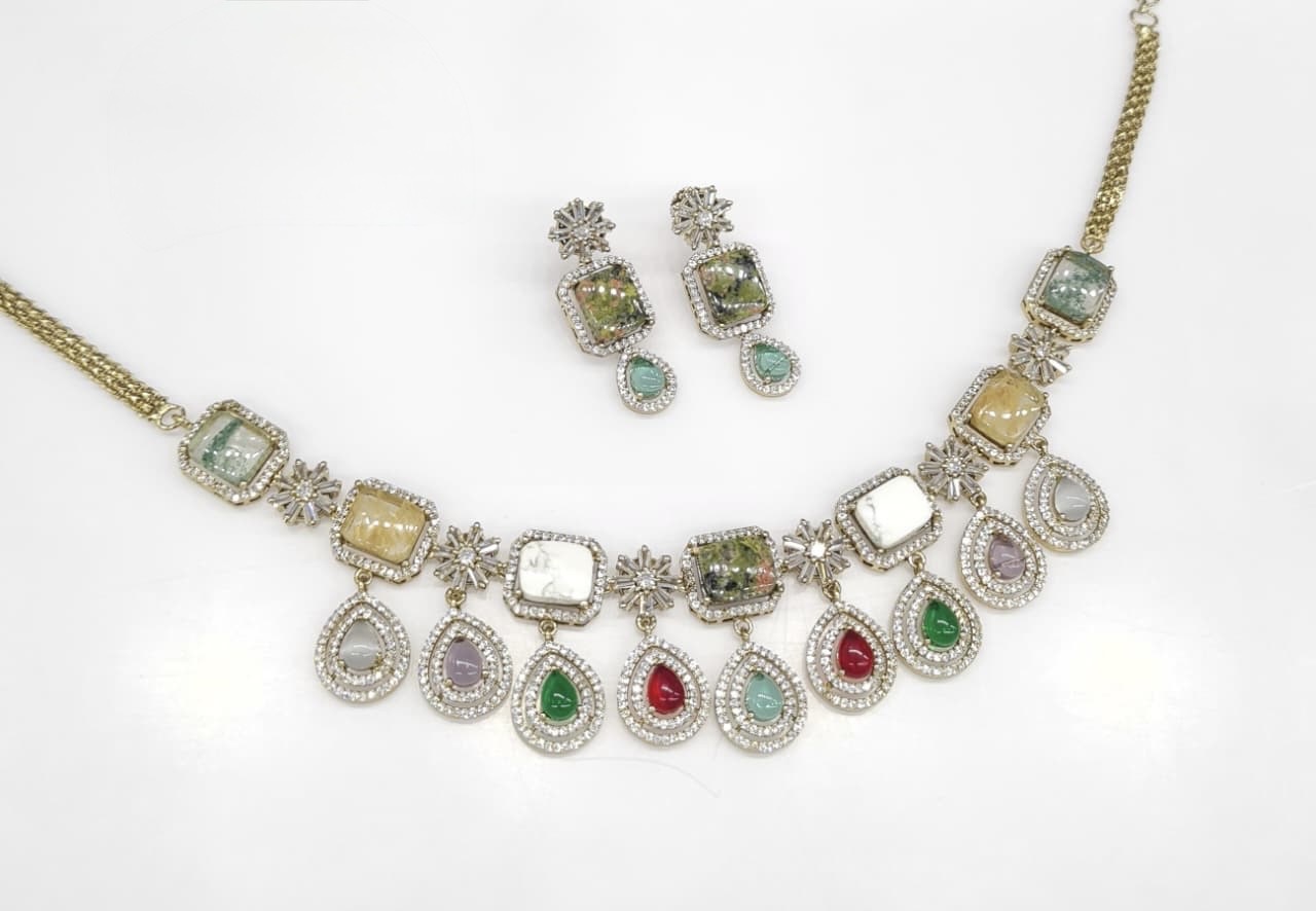 Sabyasachi Necklace 08724 - 16