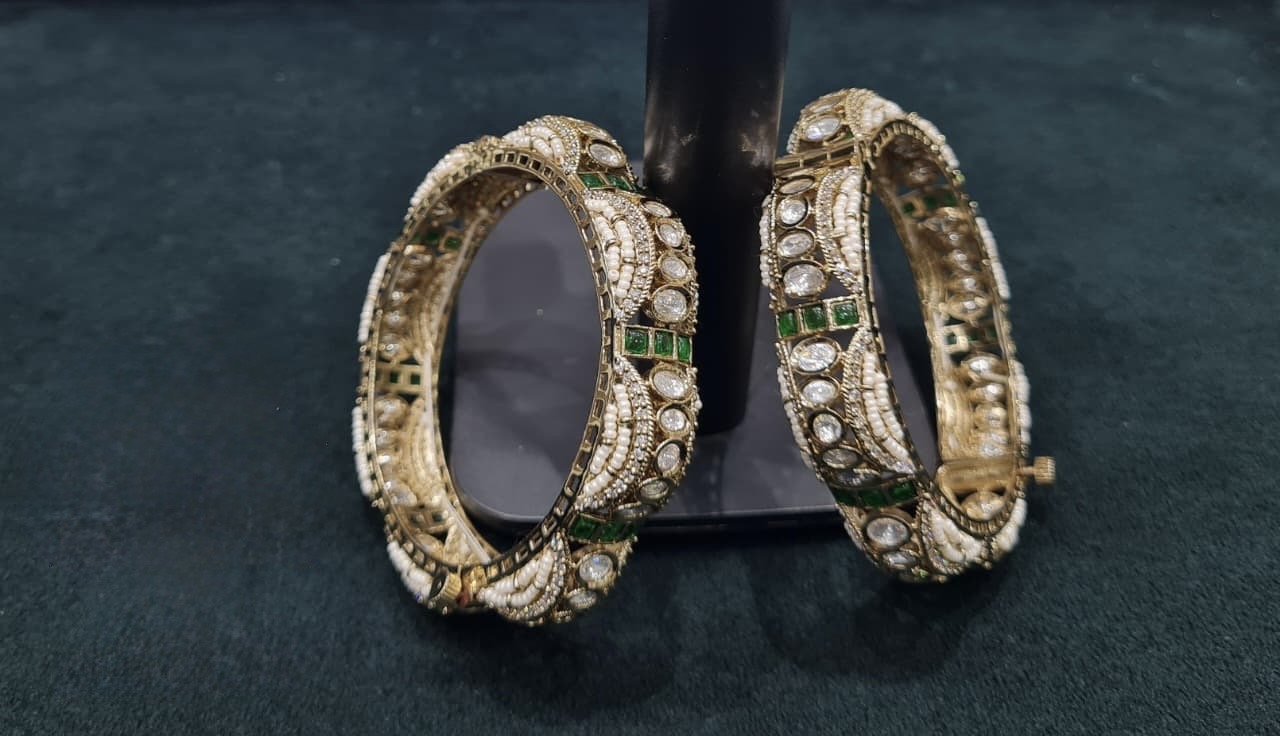 Kundan Bangles 06025 - 4