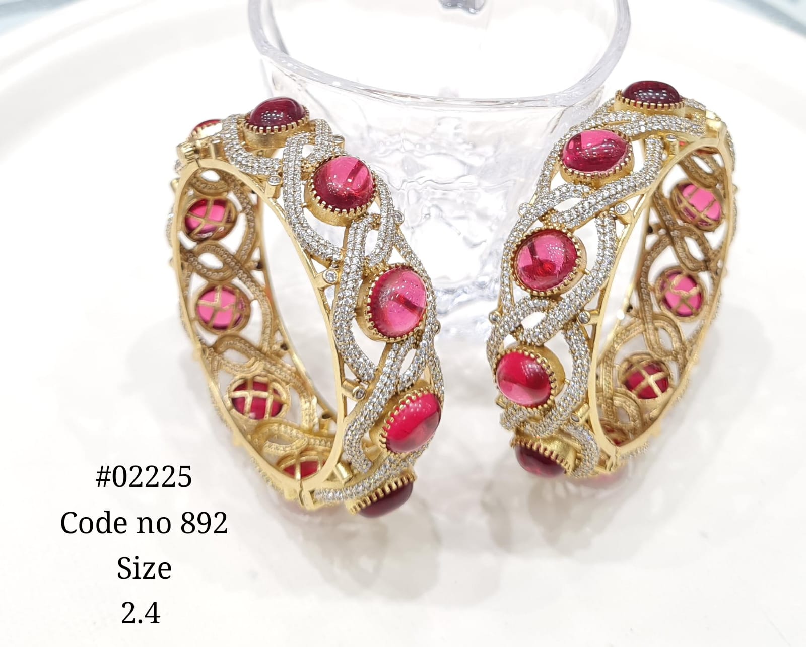 Victorian bangles 02225 - 2