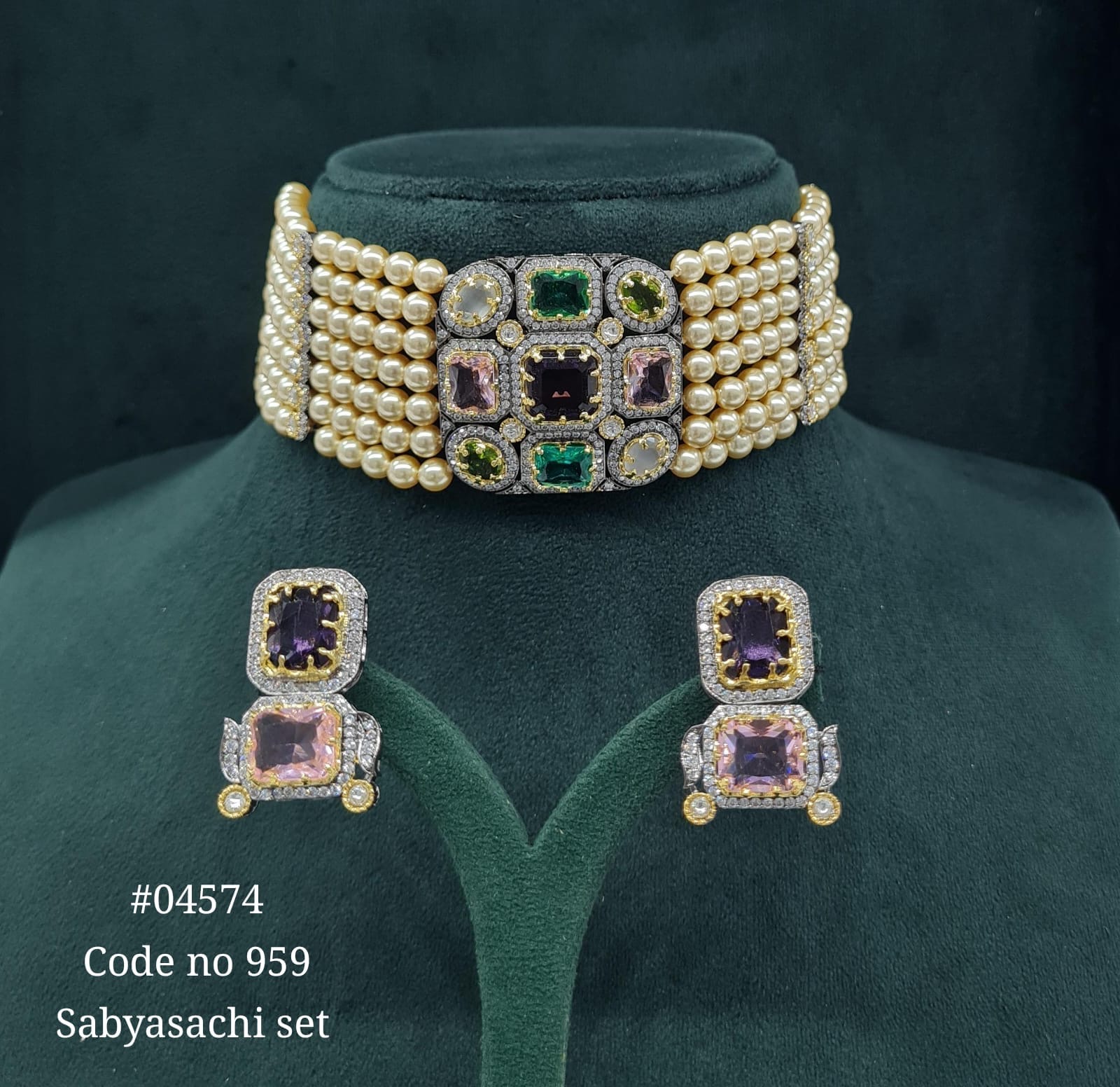 Sabyasachi Choker 04574 - 5