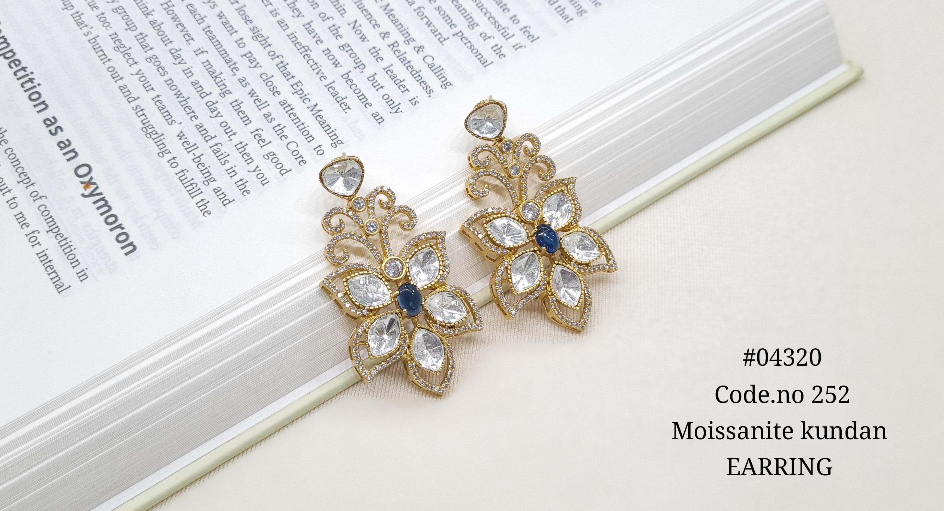 Kundan Earring 04320 - 6