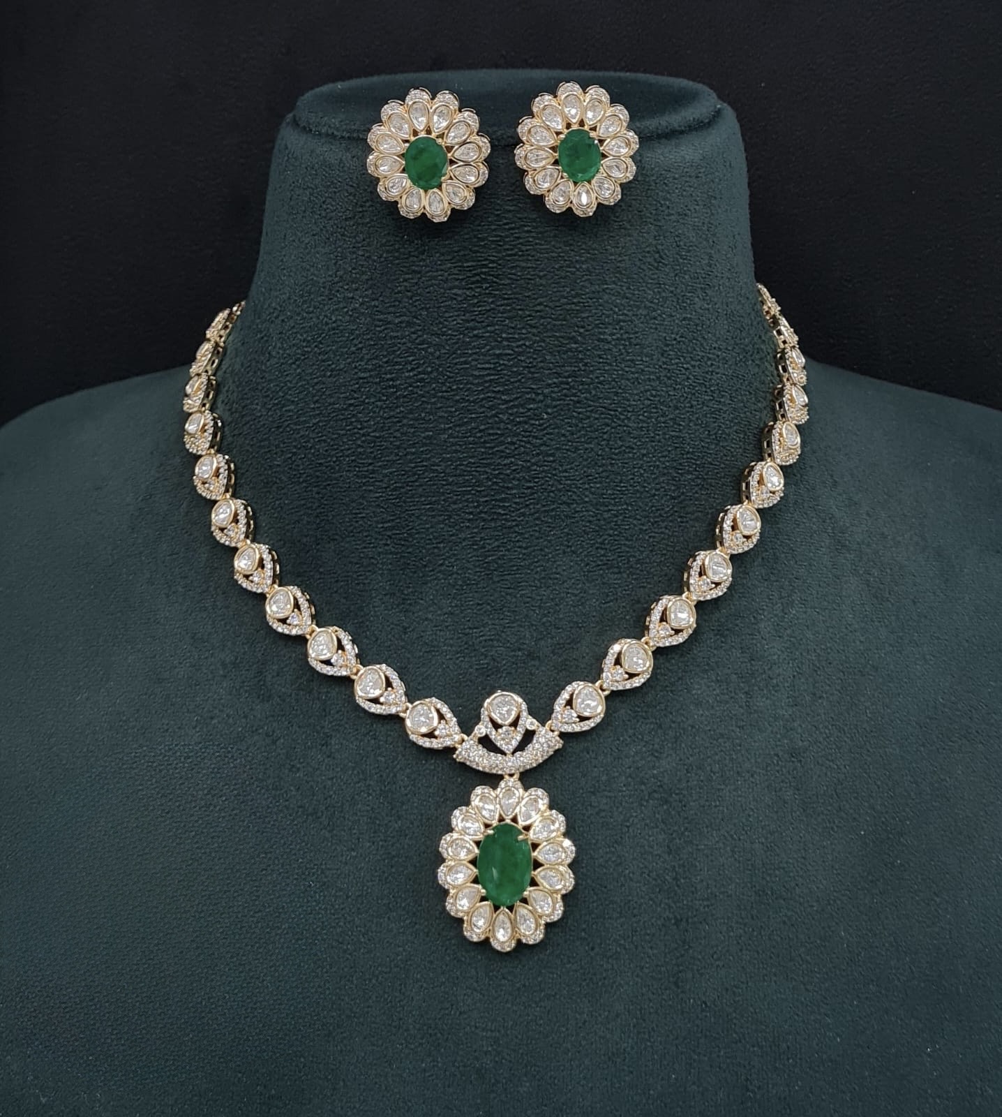 Kundan Necklace 09266 - 5