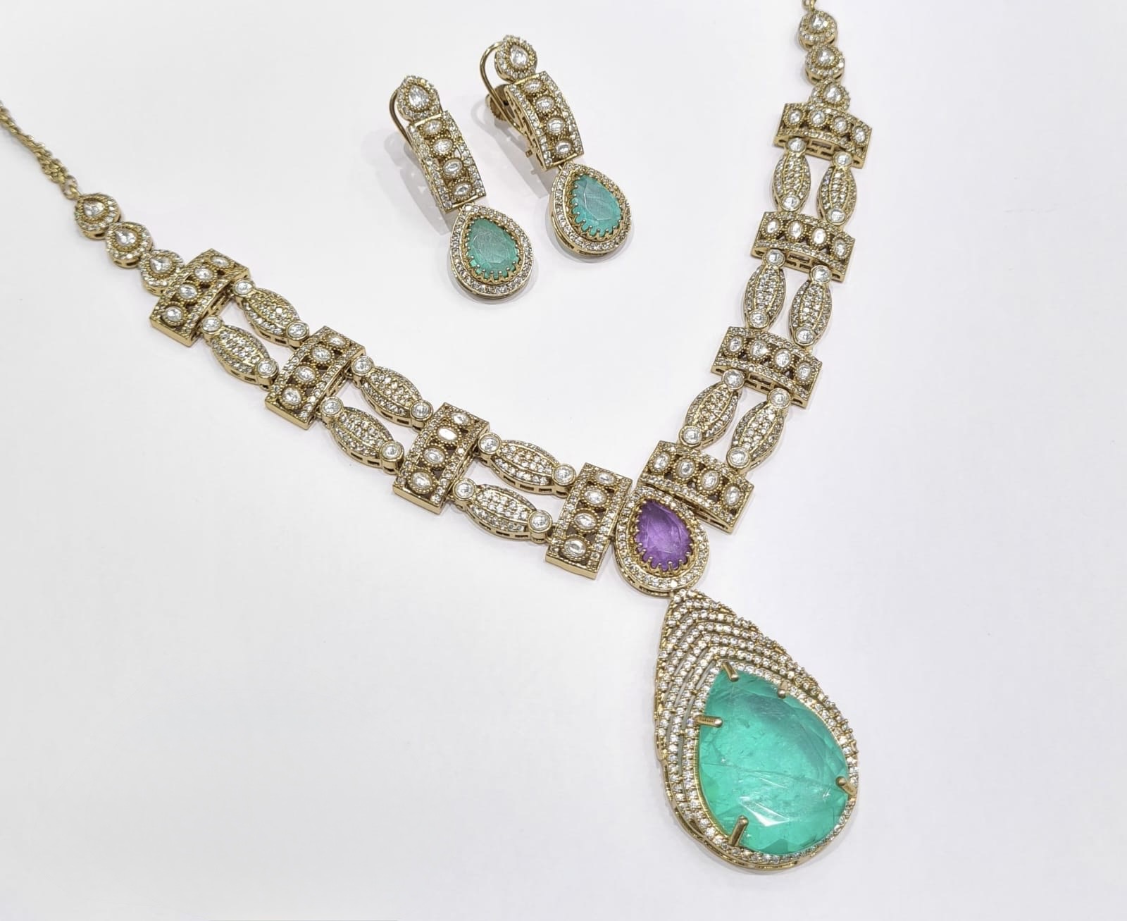 Sabyasachi Necklace 10313 - 4