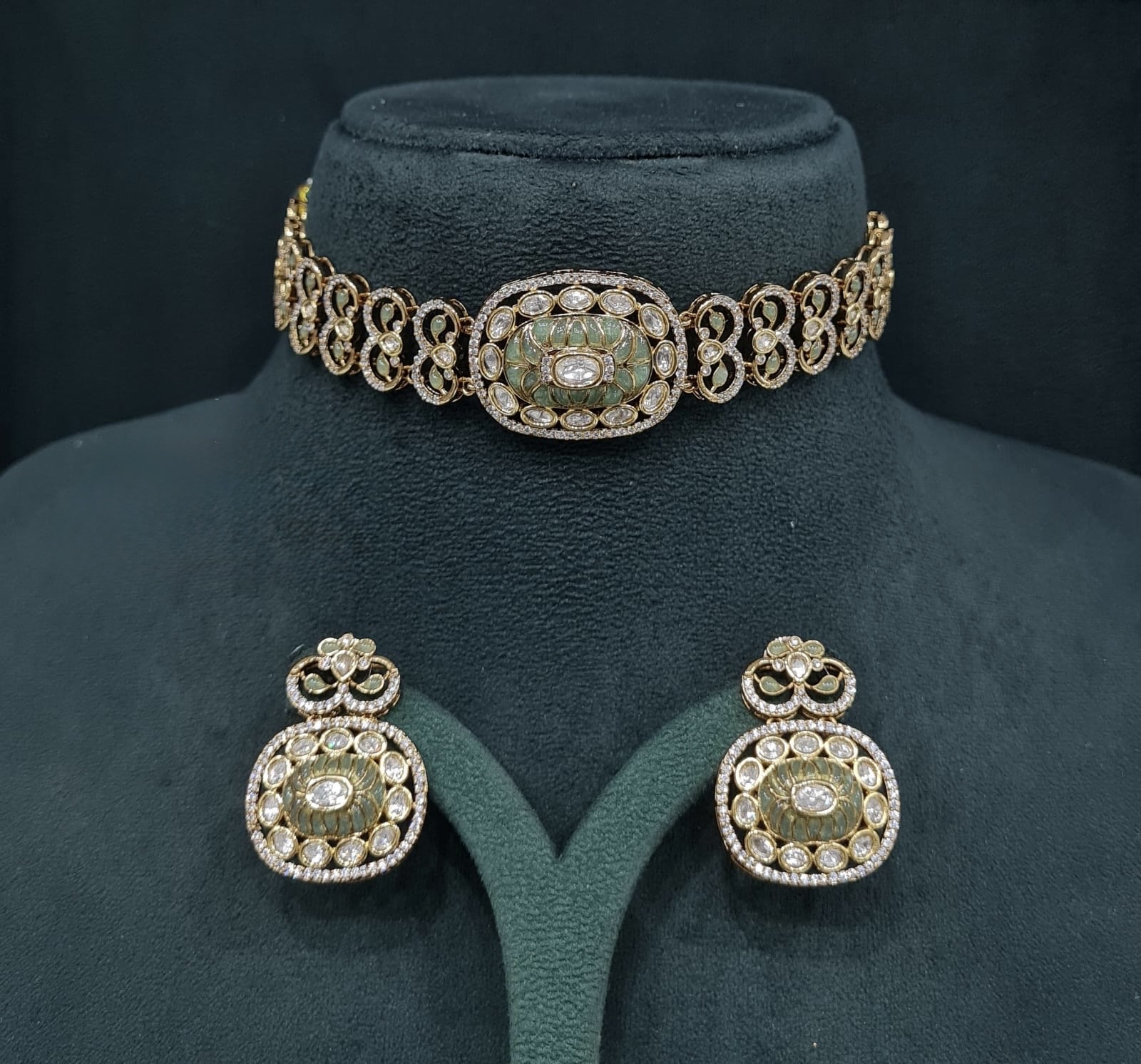 Kundan Choker 08943 - 7