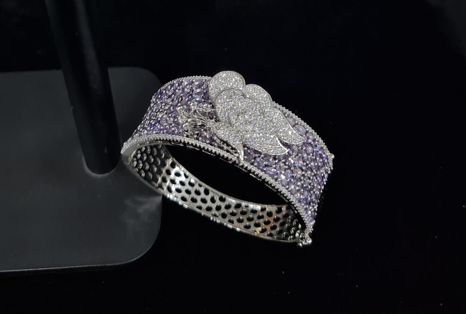 Celestia Petal Cuff 08251 - 4