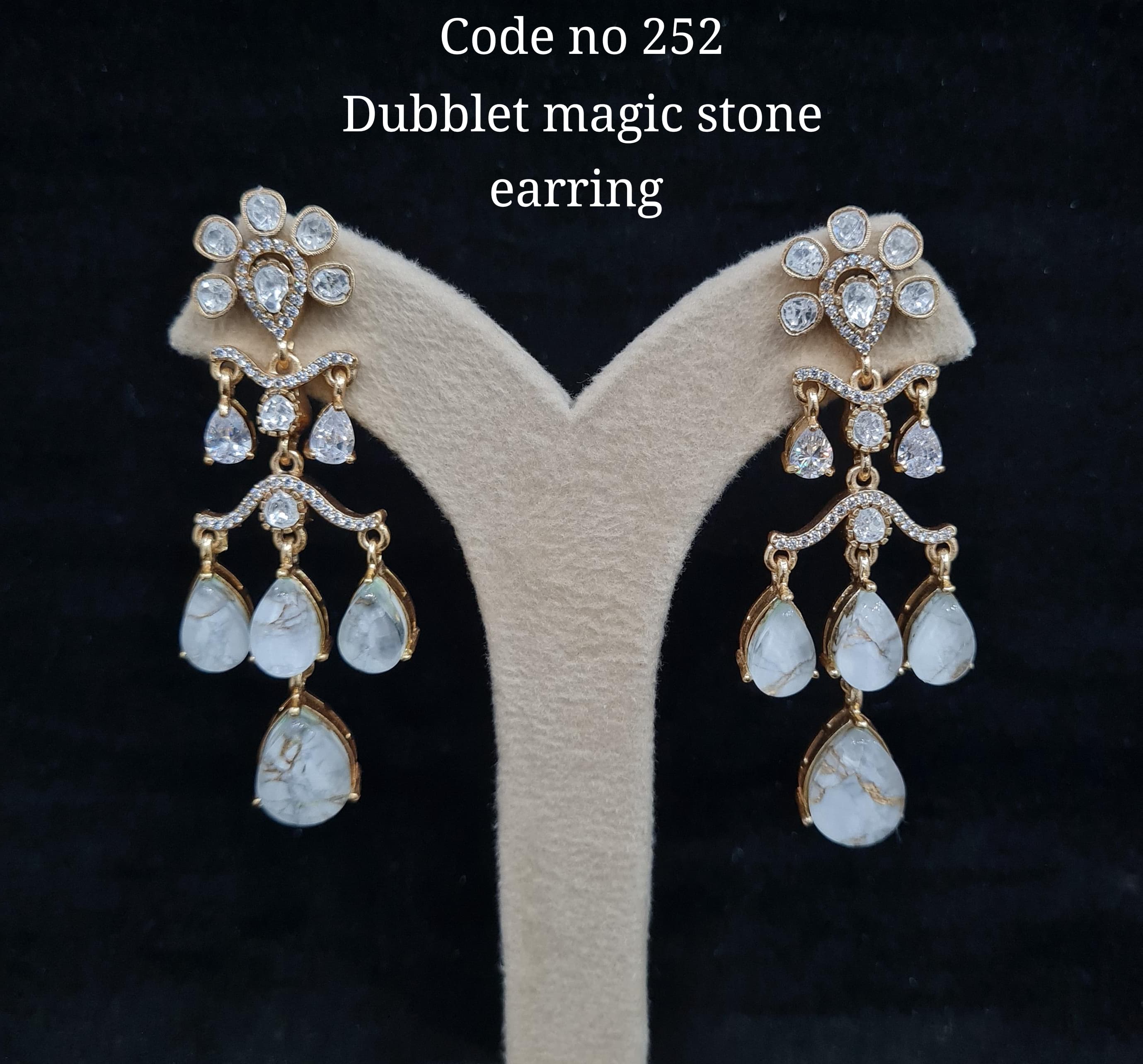 Magic Earring 01280 - 9