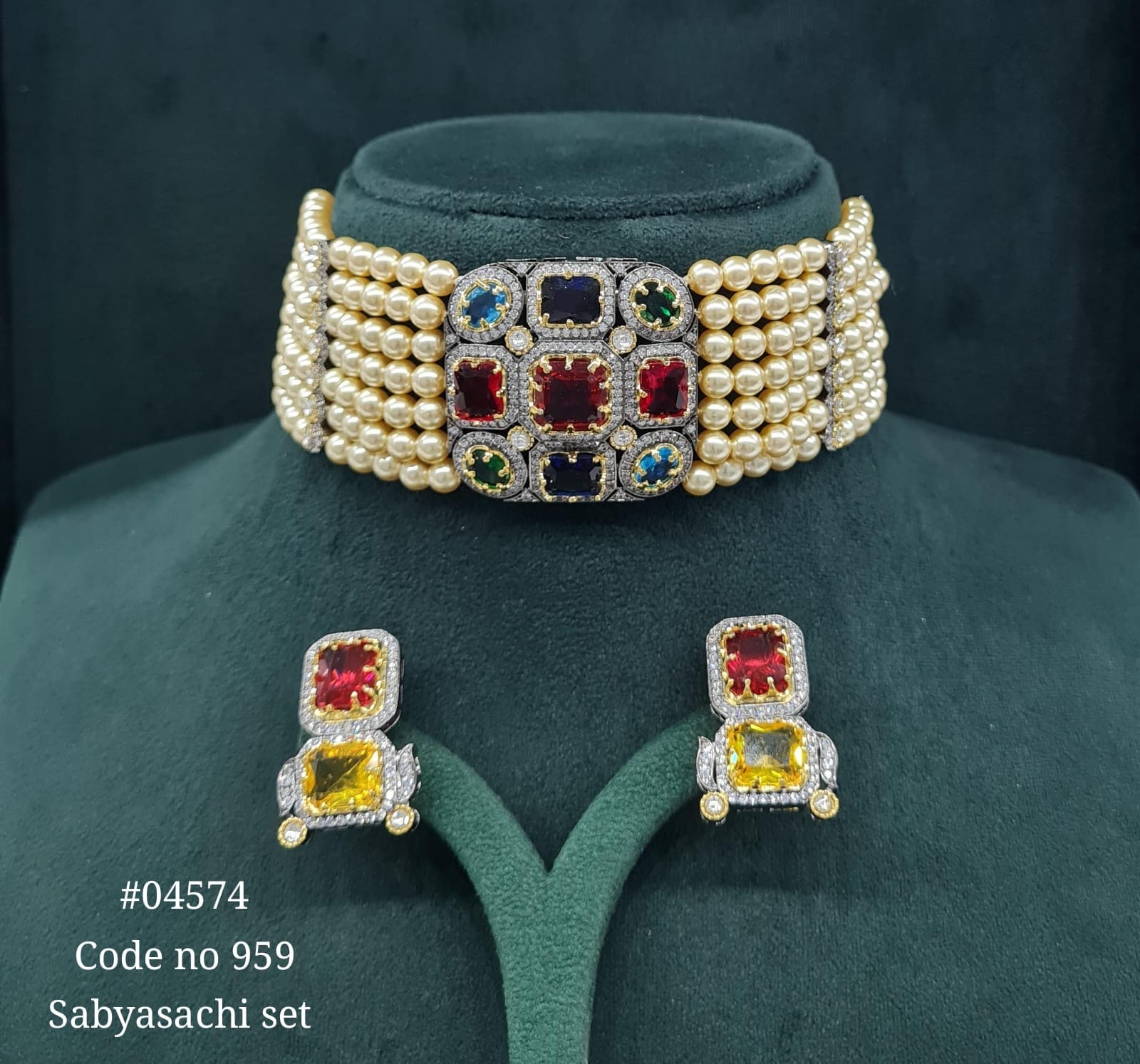 Sabyasachi Choker 04574 - 9