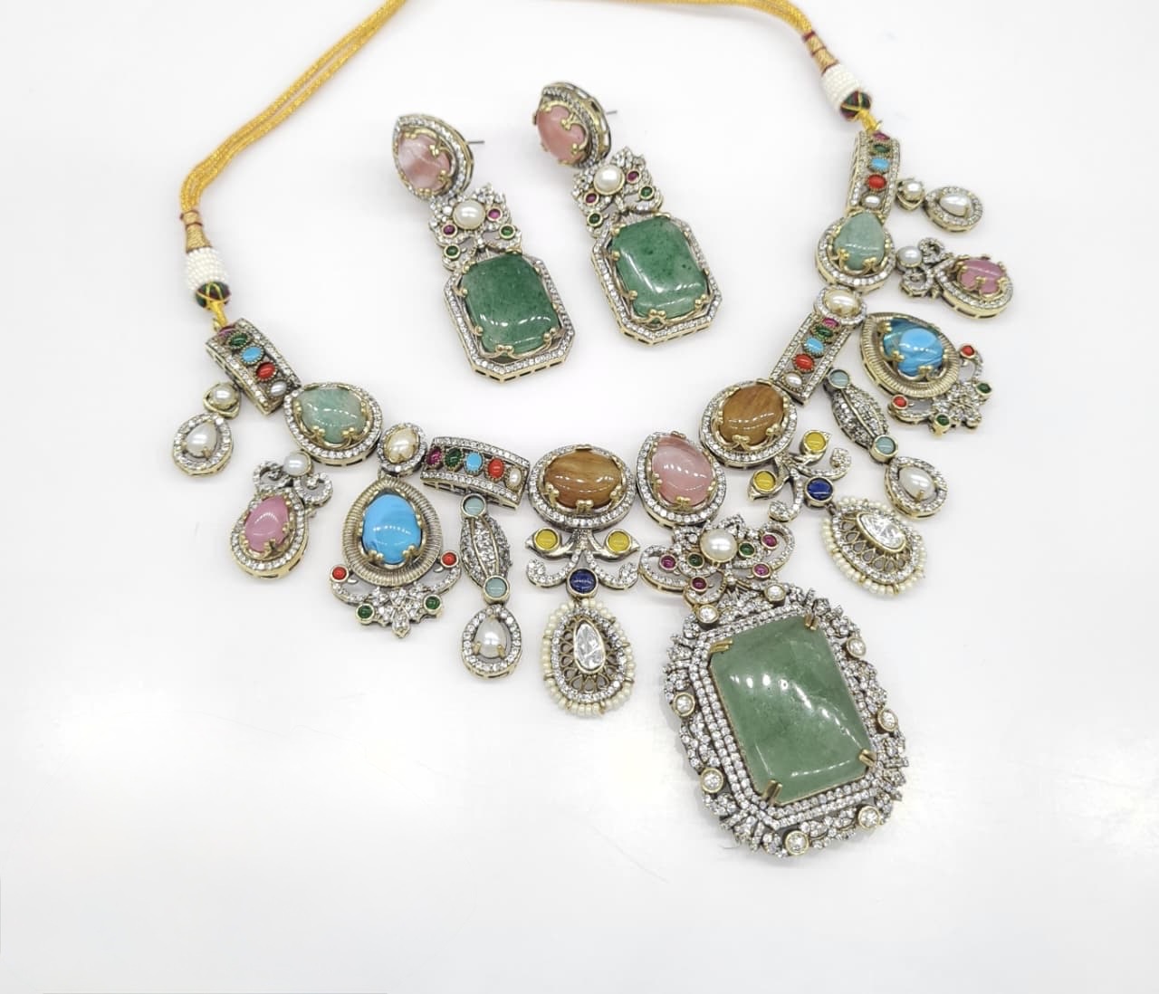 Sabyasachi Necklace 07818