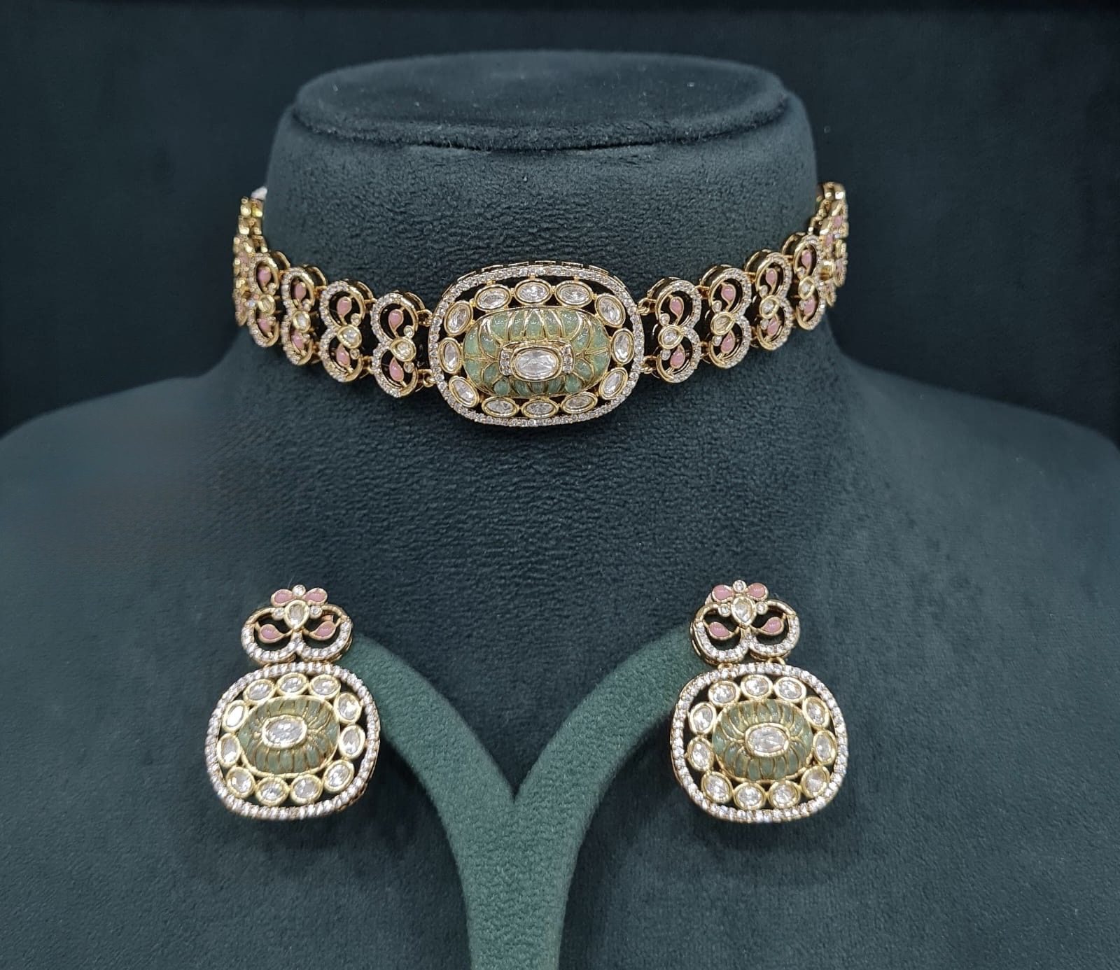 Kundan Choker 08943 - 5