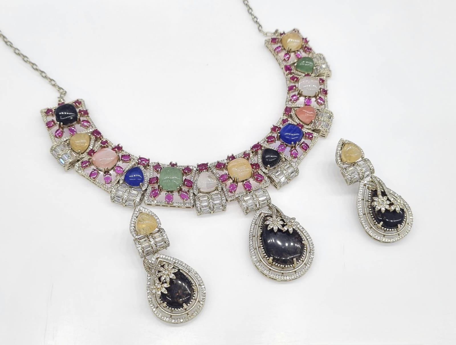 Sabyasachi Necklace 10040 - 6