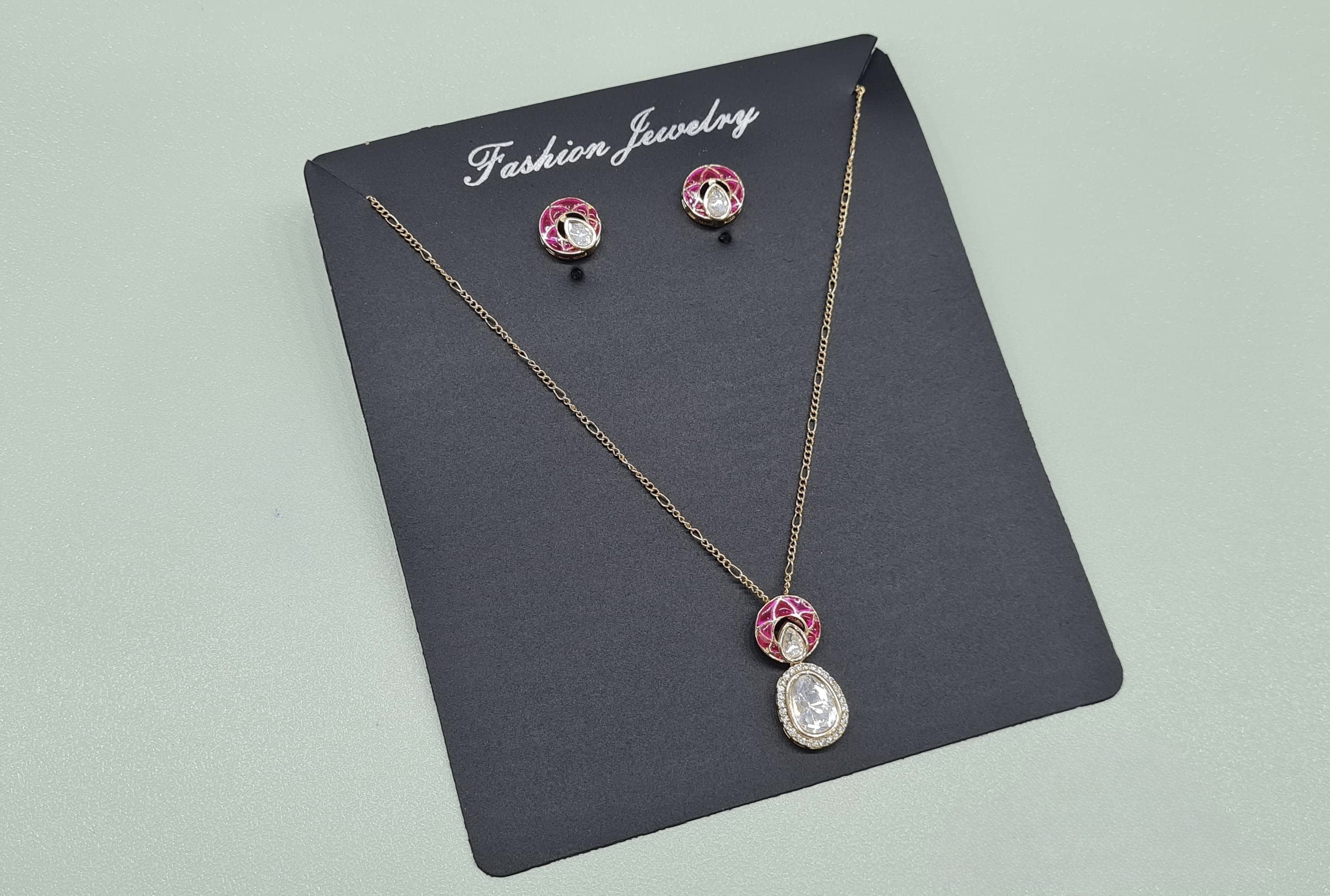 Kundan Dainty Pendant 07912 - 5