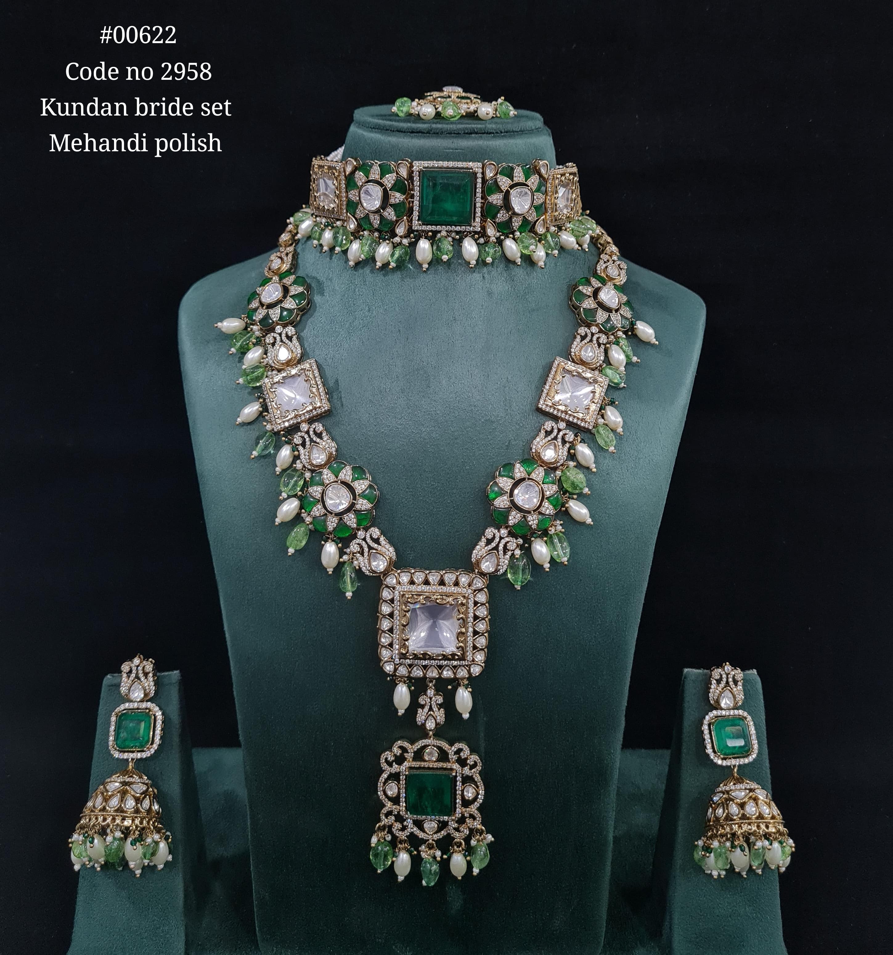 Kundan Bride Set 00622 - 5