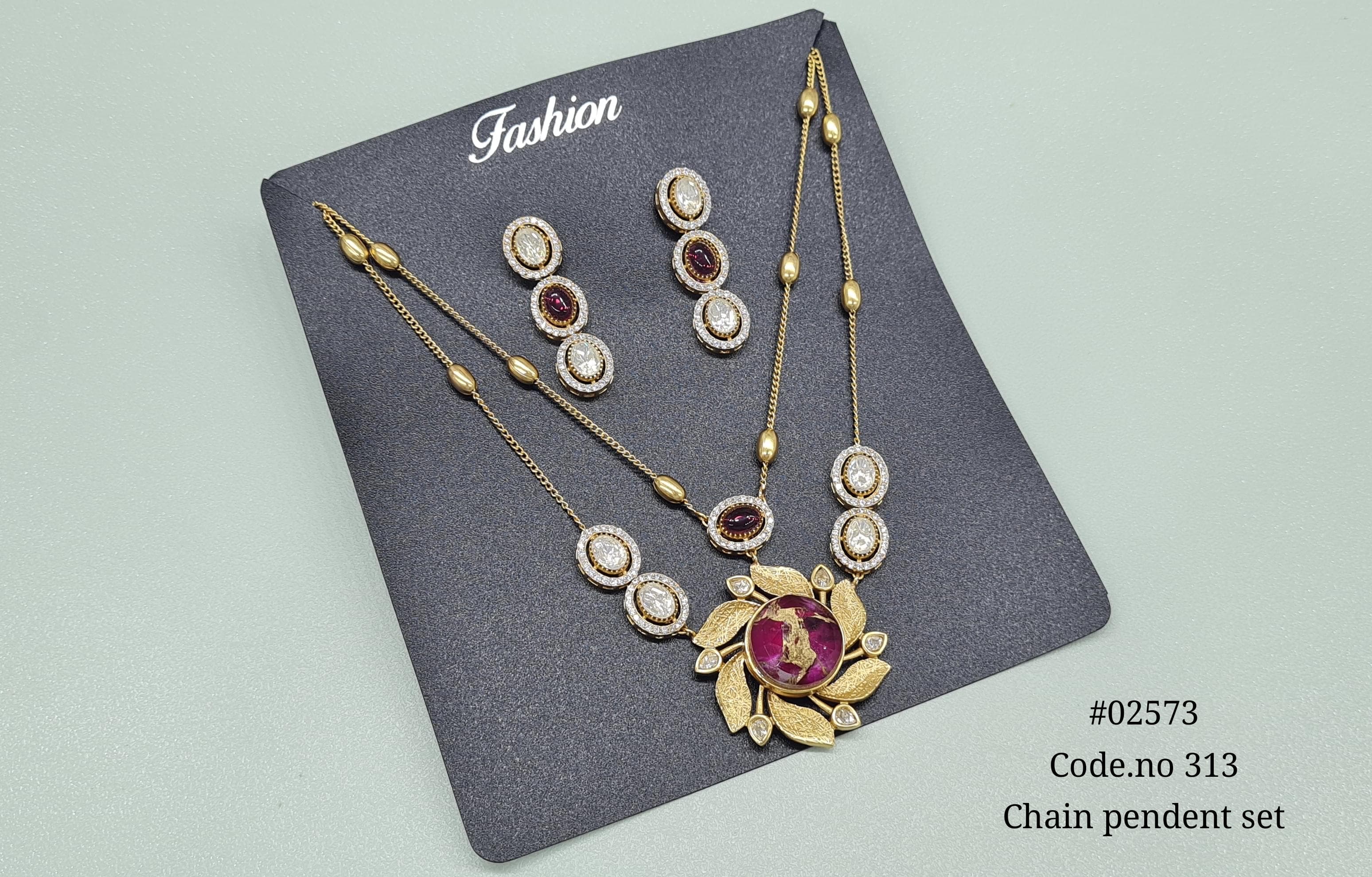 Chain pendant set 02573