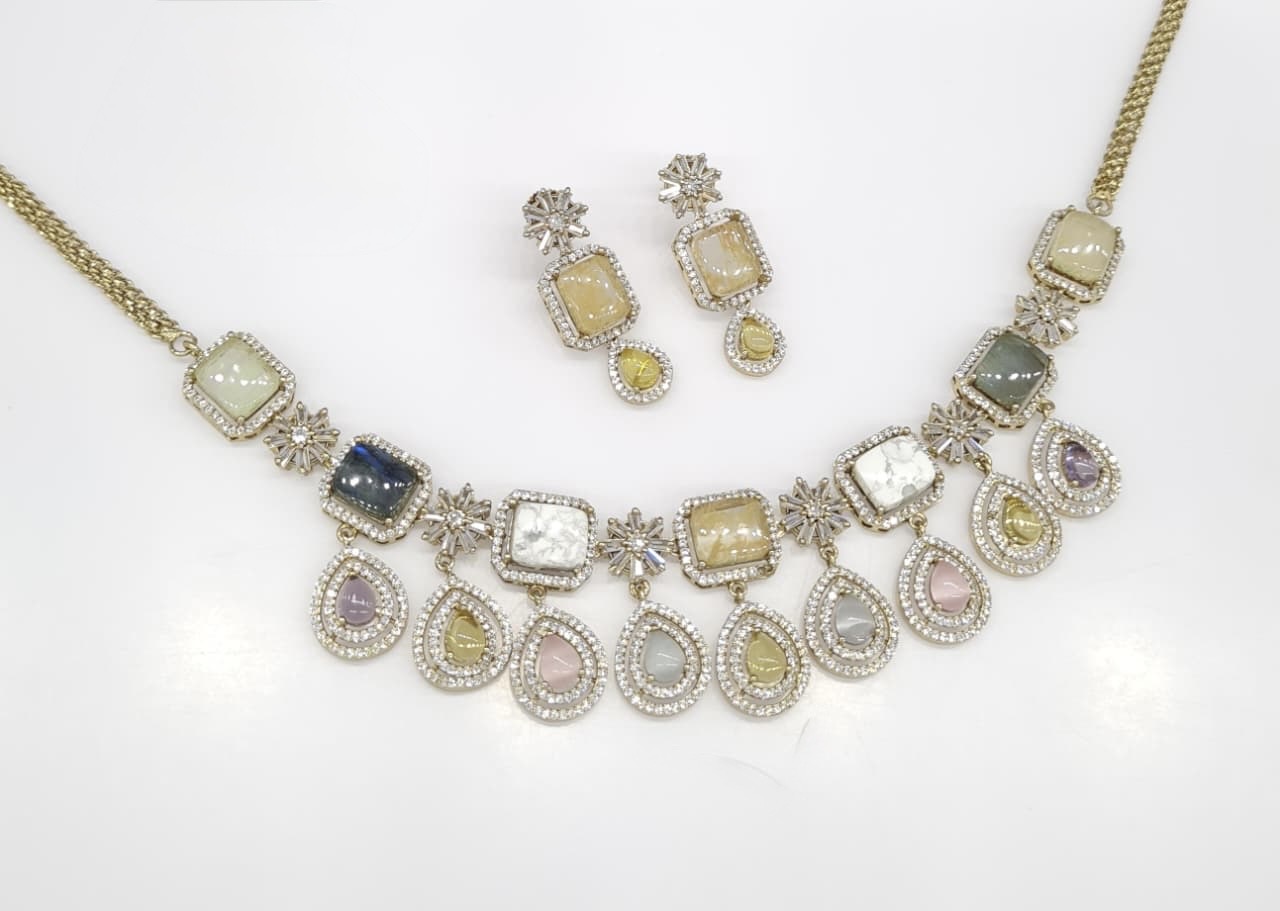 Sabyasachi Necklace 08724 - 10