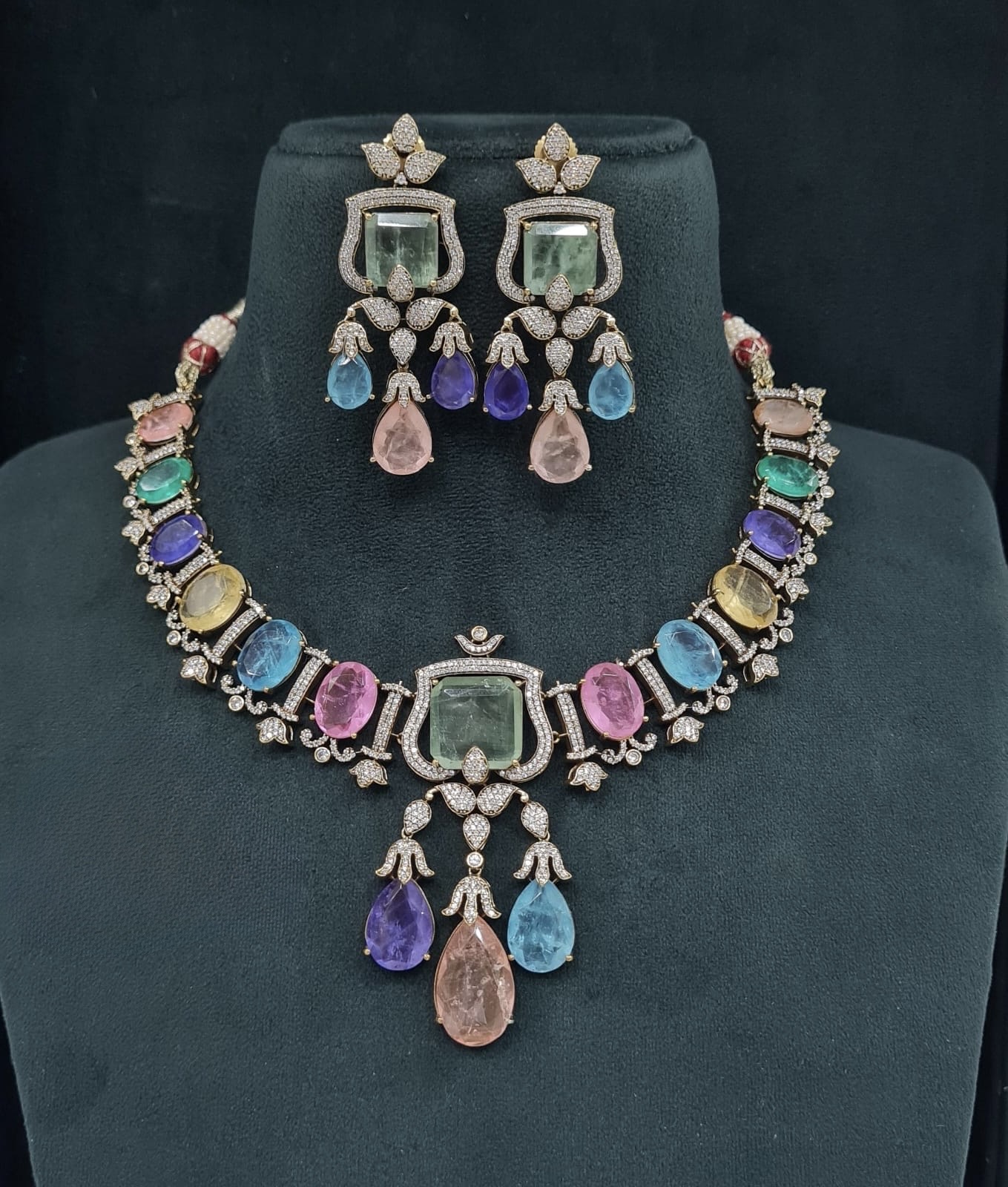 Victorian Necklace 05544 - 10