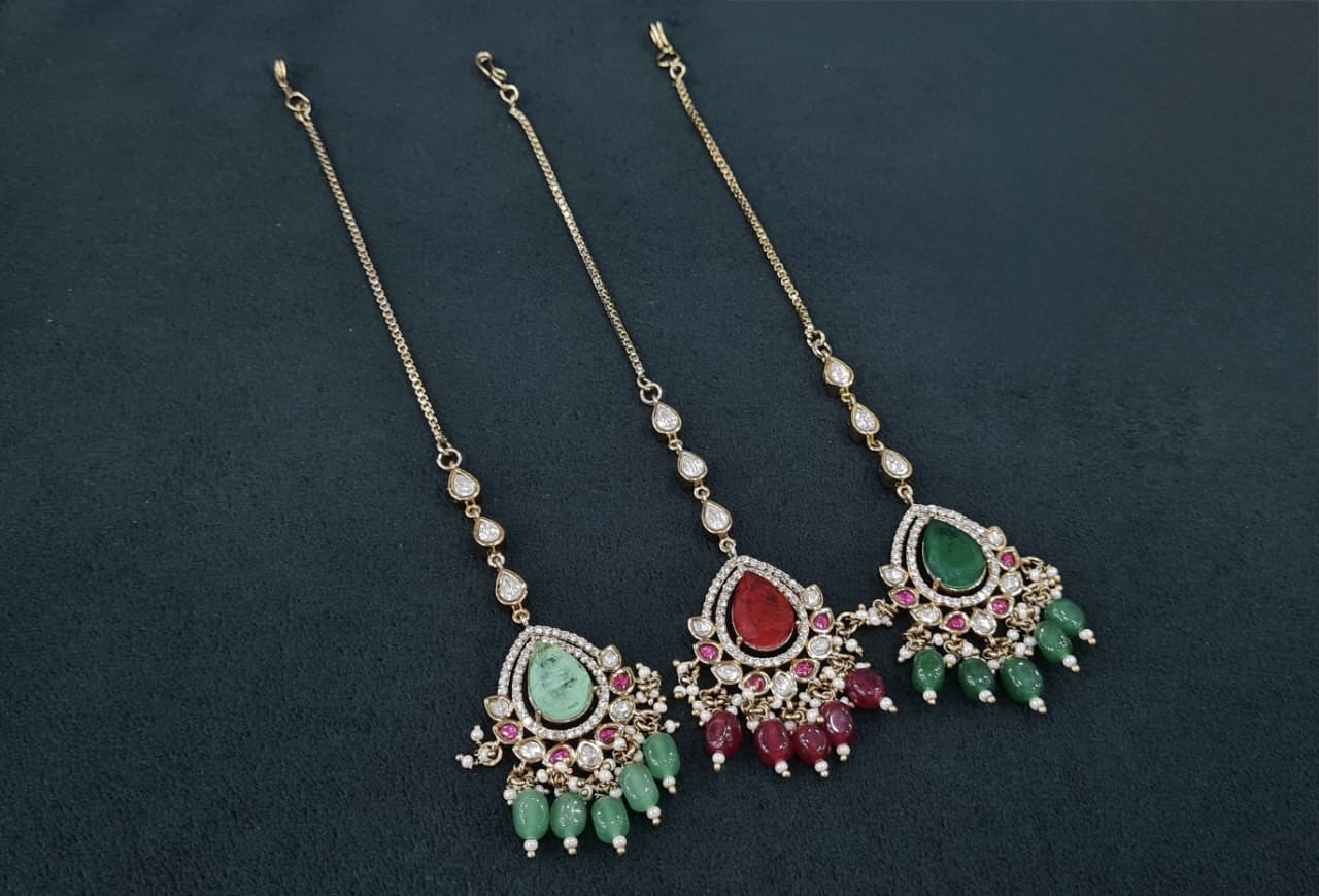Kundan Tikka 07931 - 2