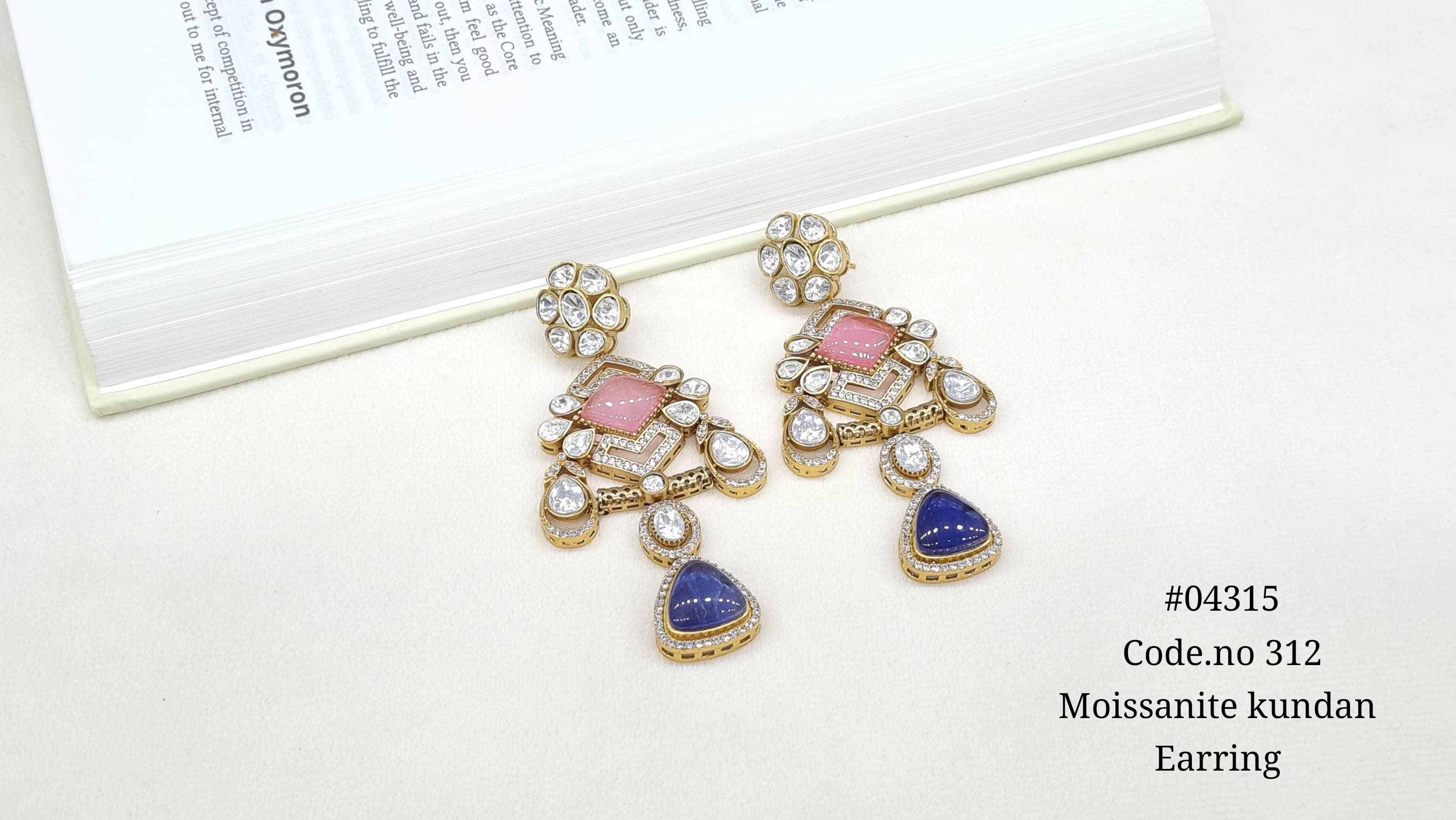 Kundan Earring 04315 - 7