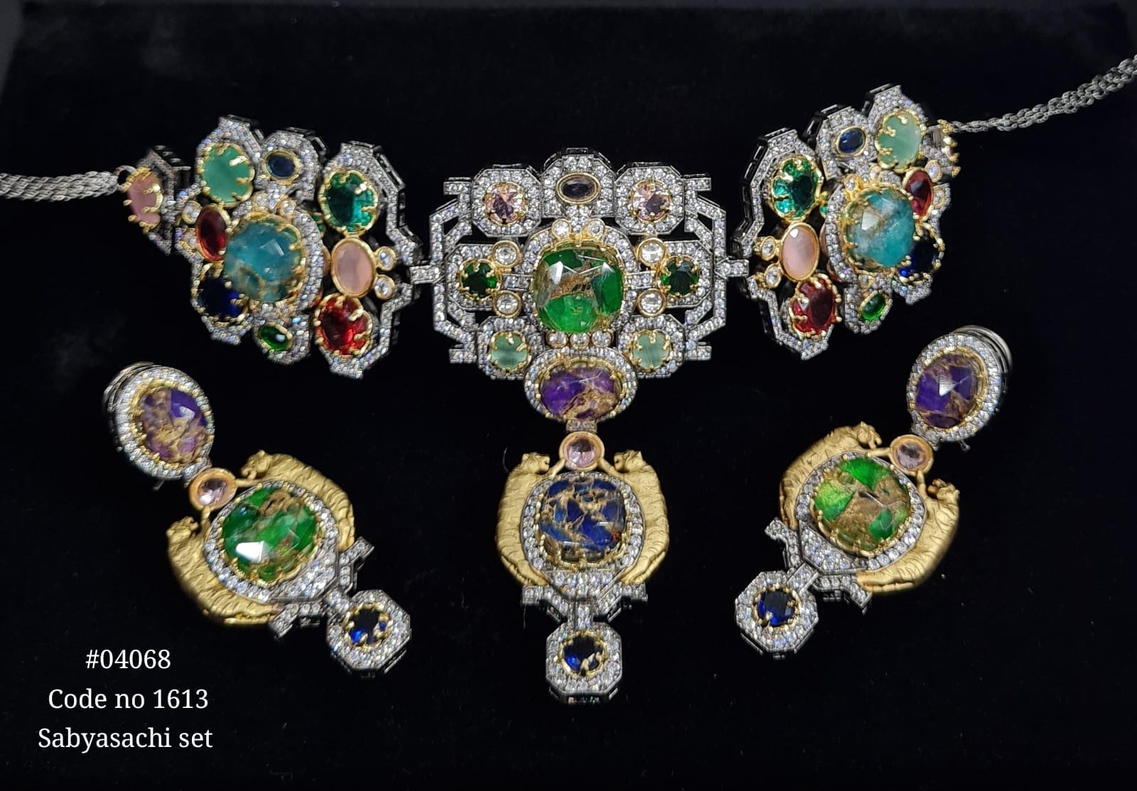 Sabyasachi Choker 04068 - 6