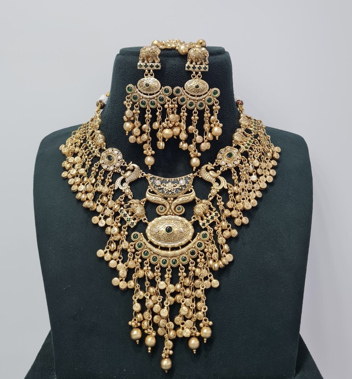 Heritage Necklace 07475 - 4