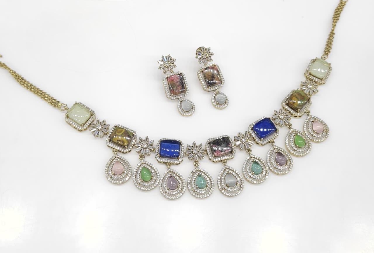 Sabyasachi Necklace 08724 - 18