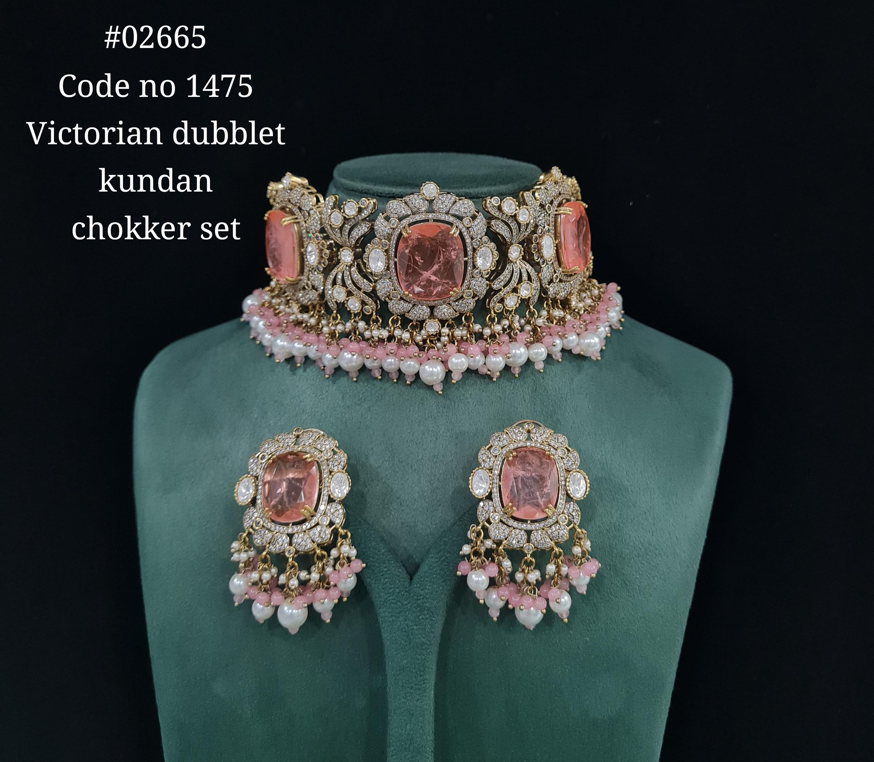 Victorian Kundan Choker 02665 - 5