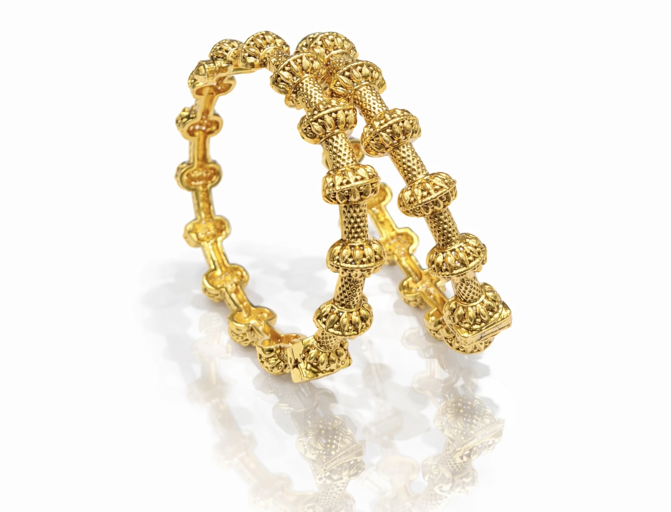 Antique Bangles 09580