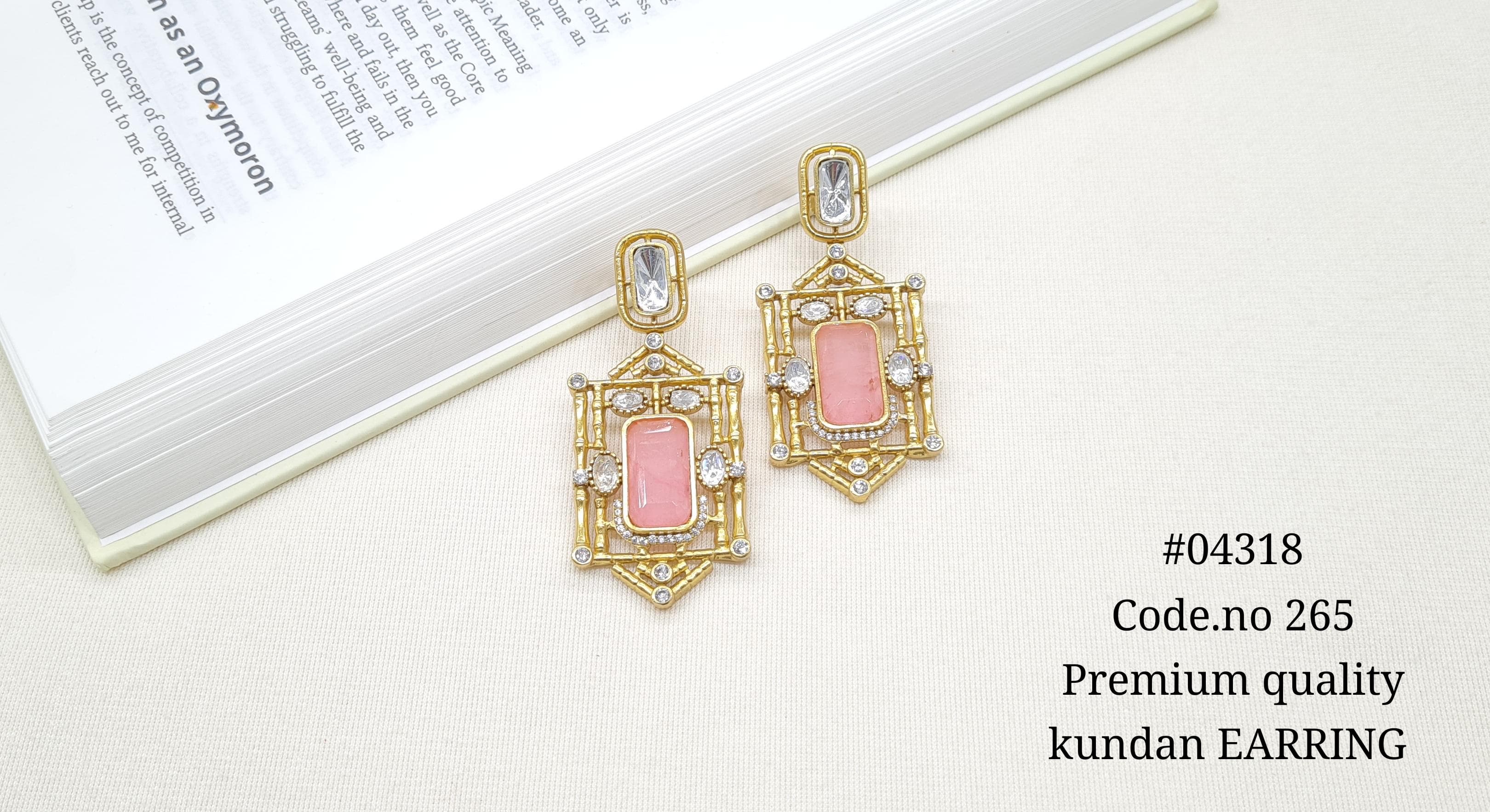 Kundan Earring 04318 - 8