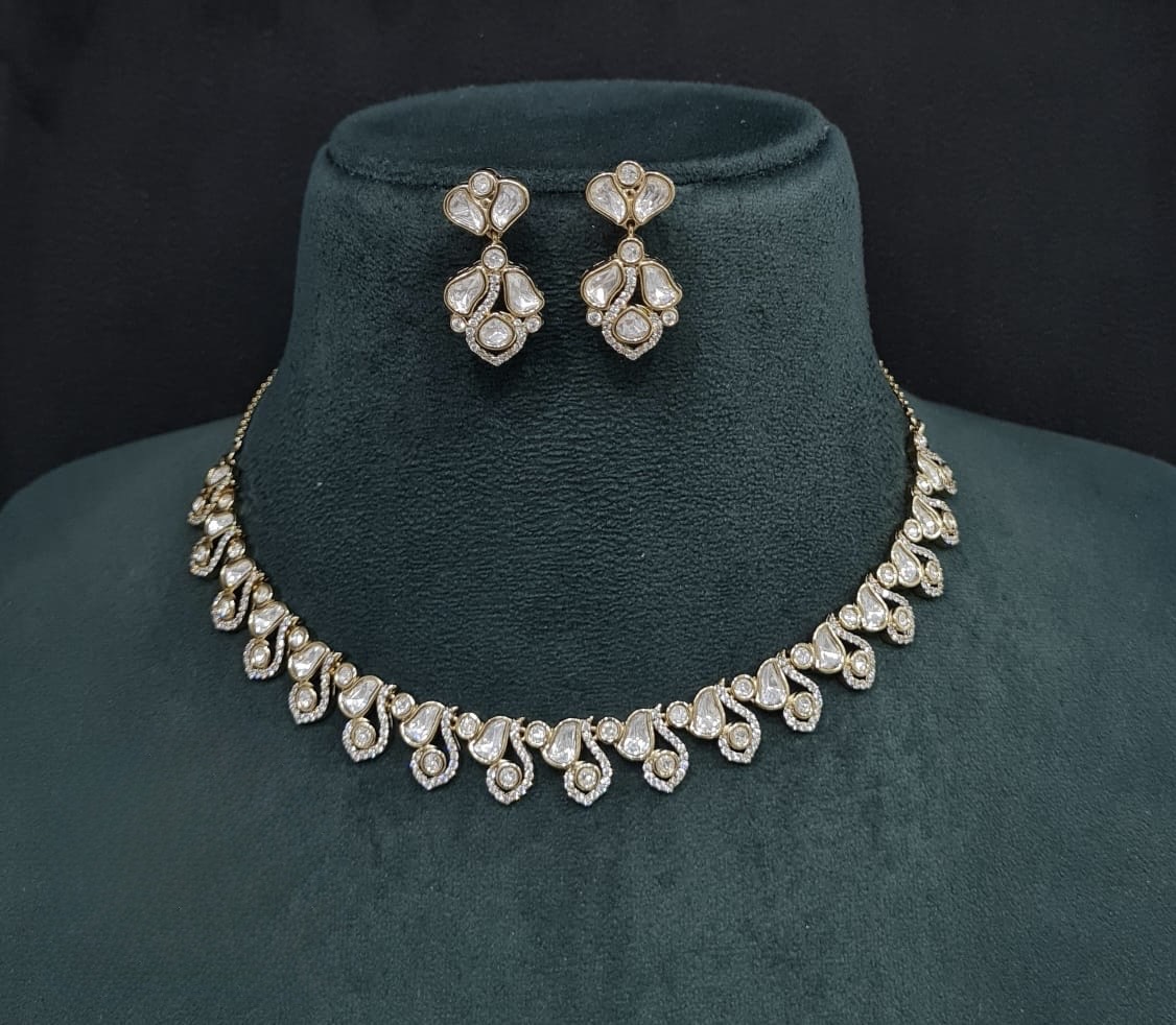 Kundan Necklace 09547 - 3