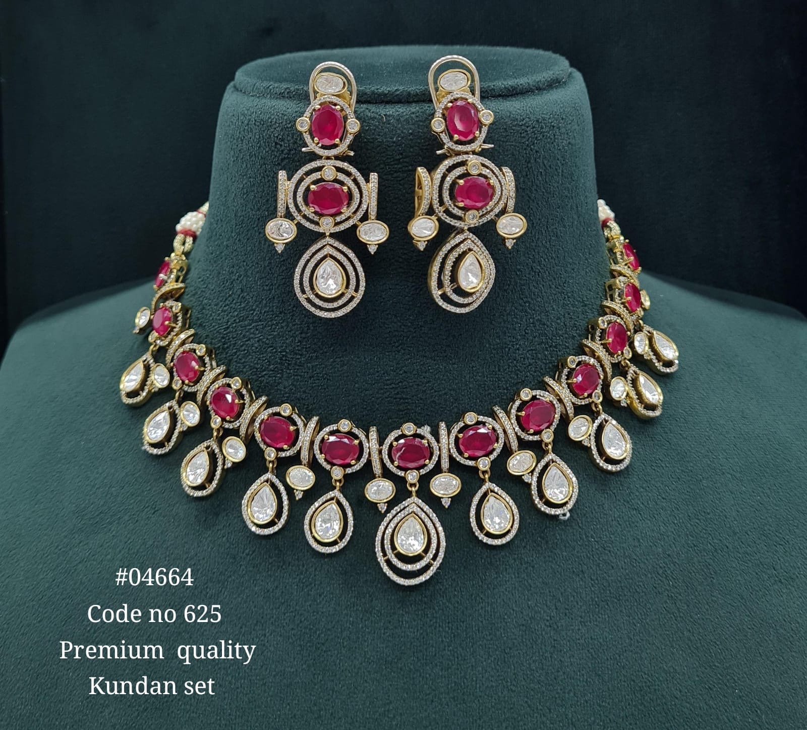 Victorian Necklace 04664 - 4