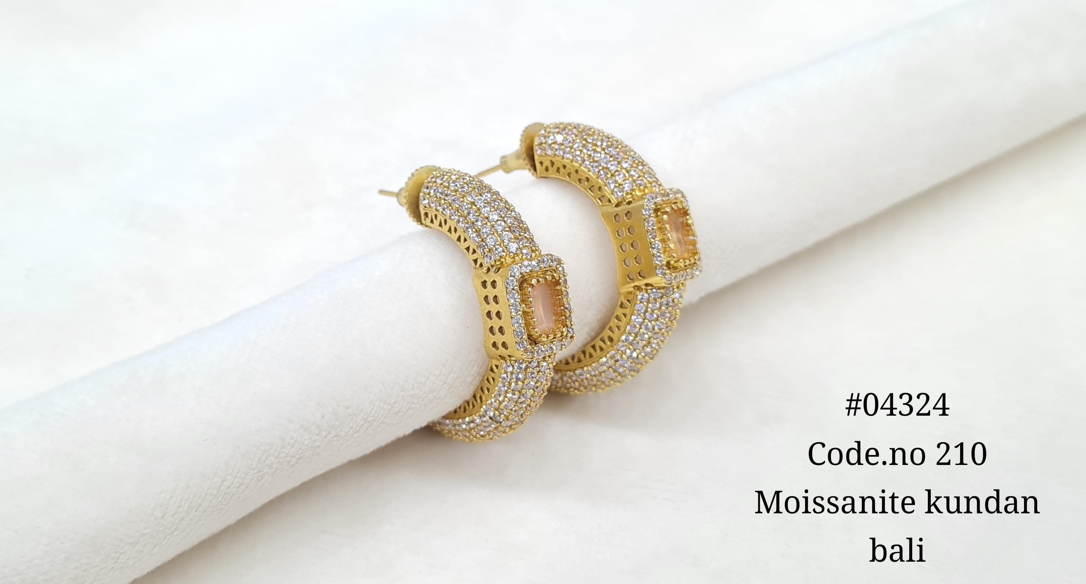 Kundan Earring 04324 - 3