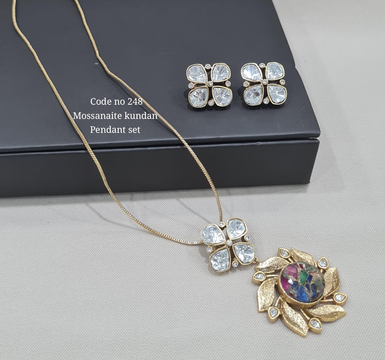 Kundan Pendant Set 00120 - 6