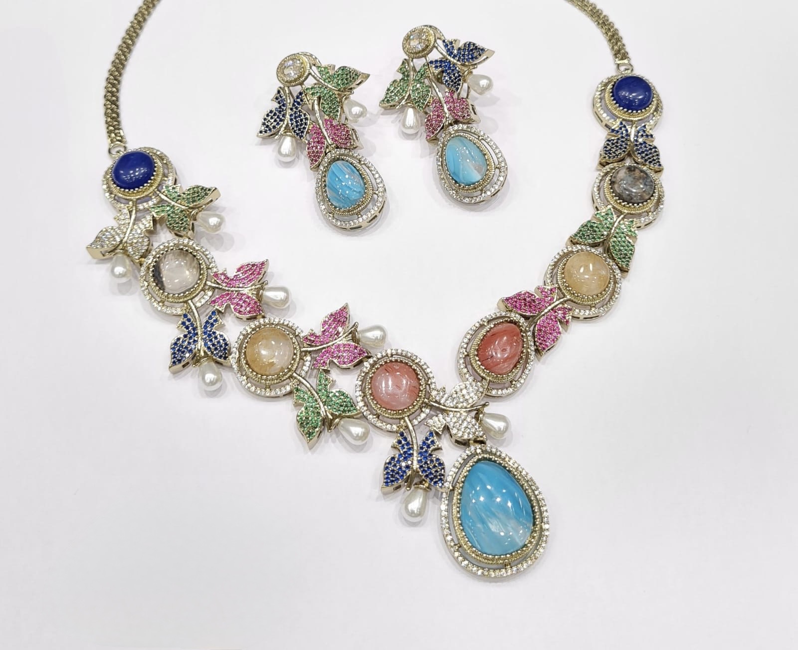 Sabyasachi Necklace 10586 - 7