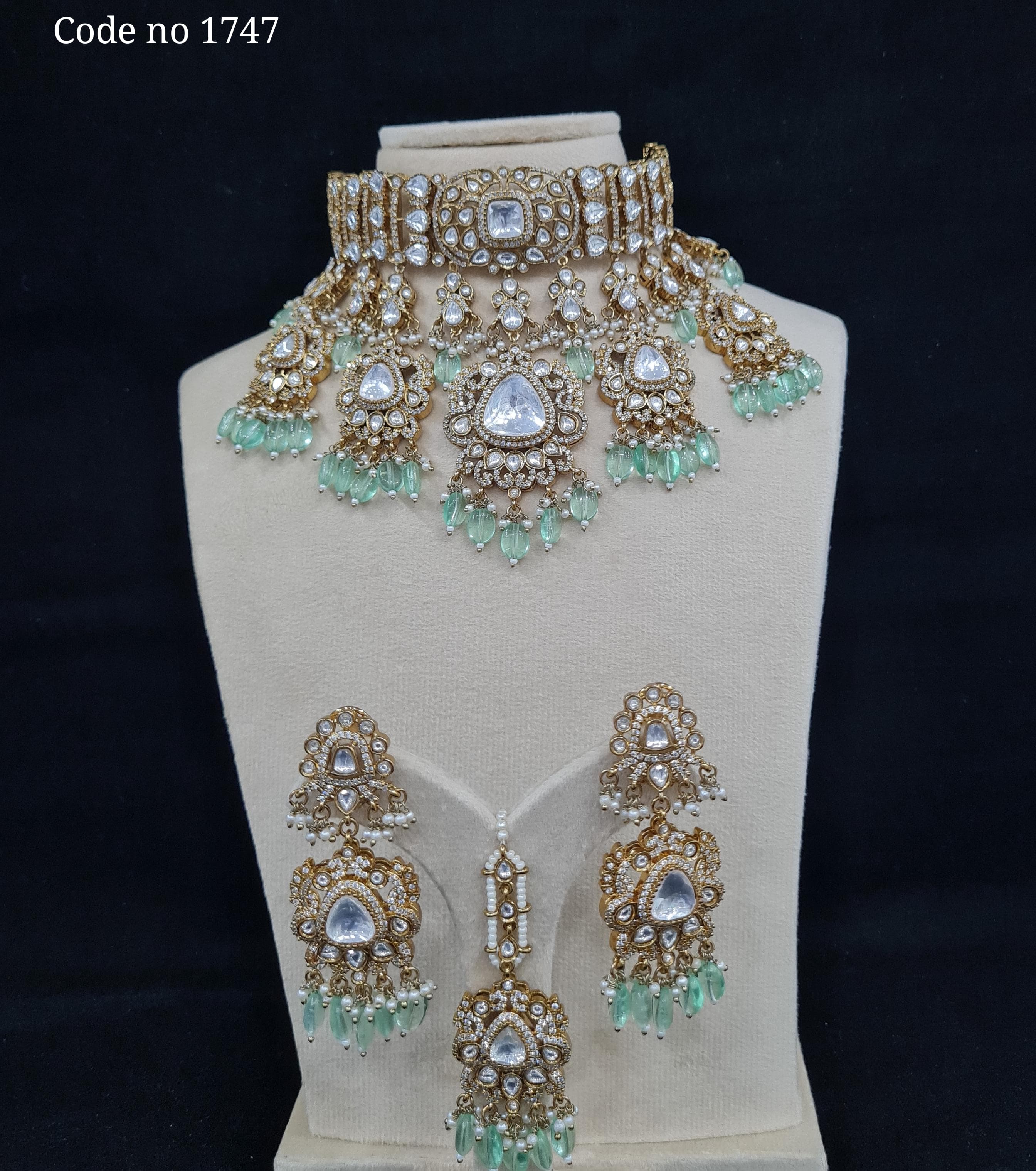 Kundan necklace set 00268 - 5