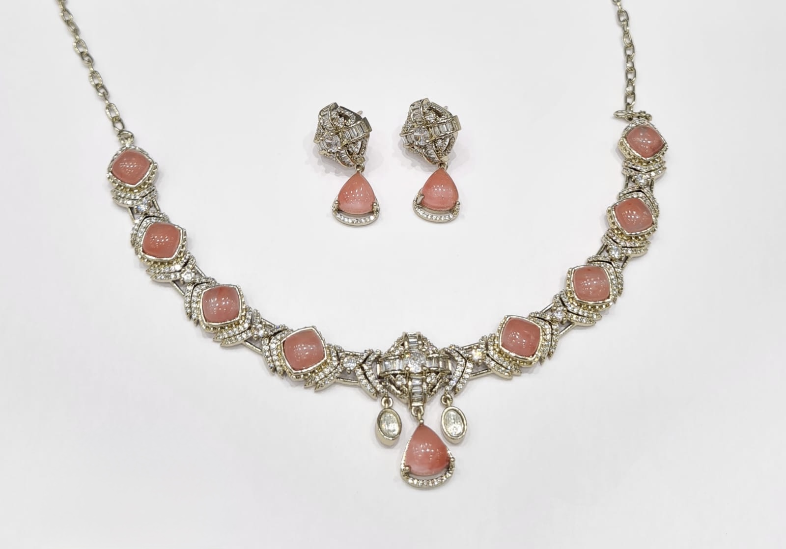 Sabyasachi Necklace 10039 - 8