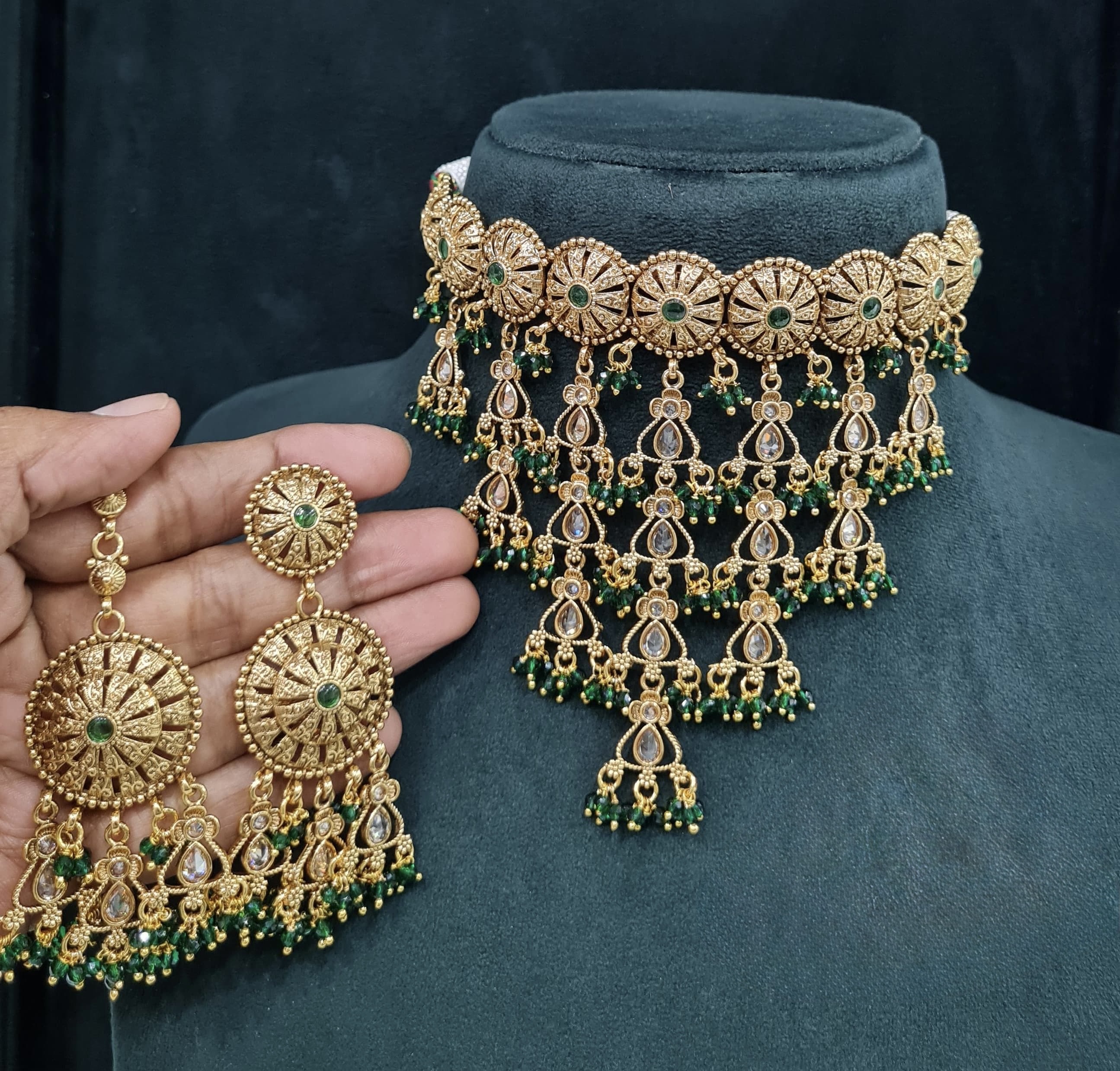 Antique Choker 04630 - 4