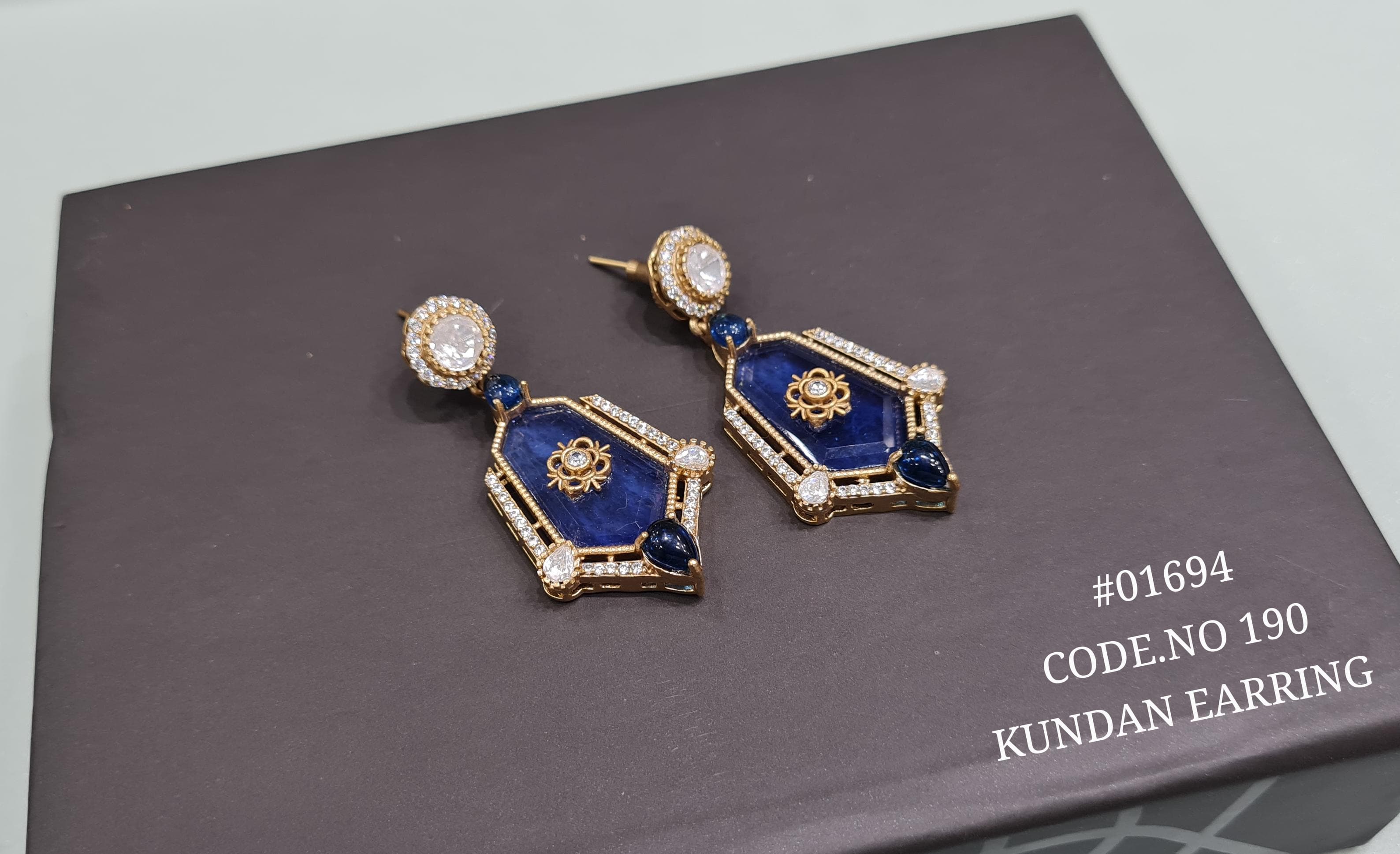 Kundan earrings 01694 - 3
