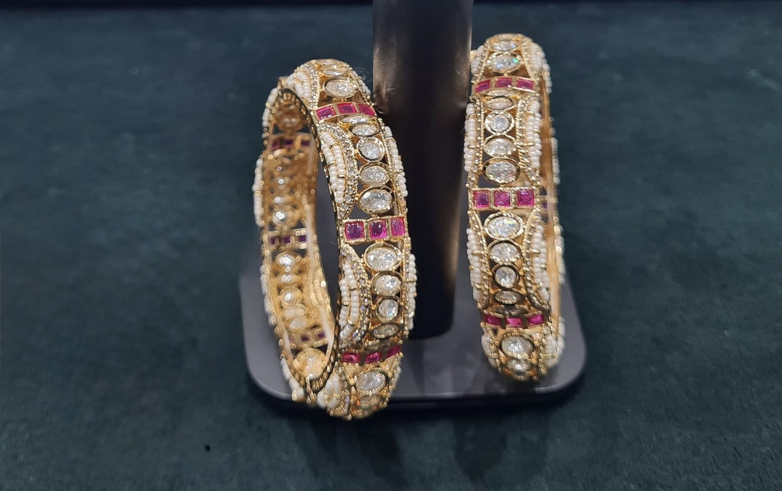 Kundan Bangles 06025
