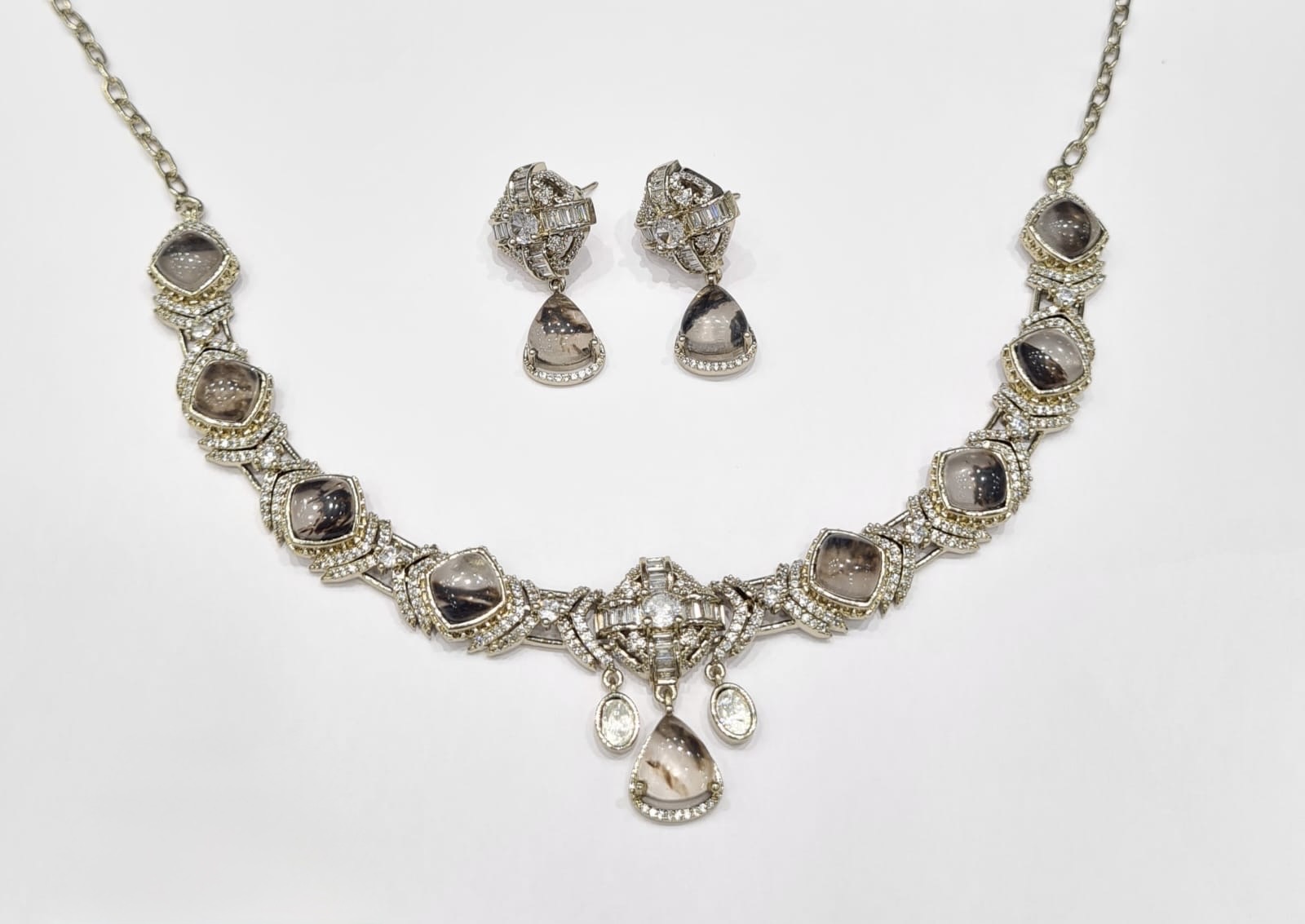 Sabyasachi Necklace 10039 - 4
