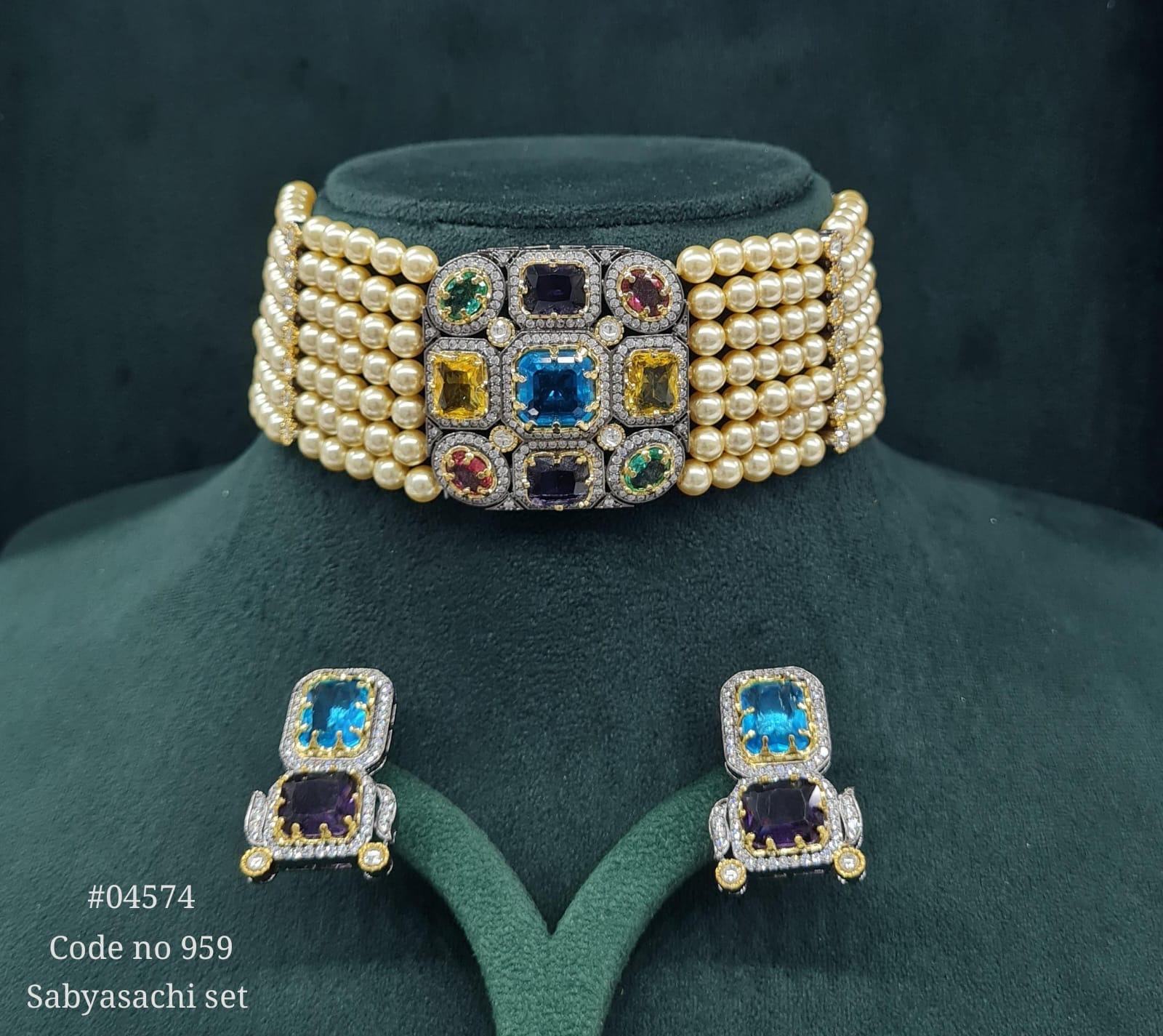 Sabyasachi Choker 04574