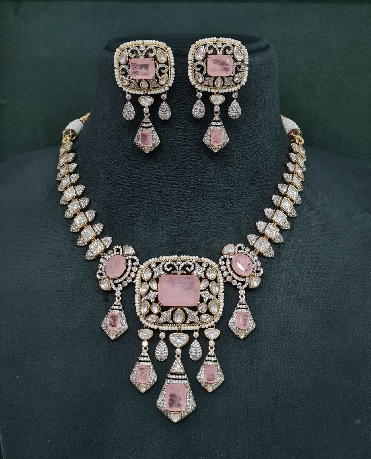 Victorian Necklace 07862 - 4