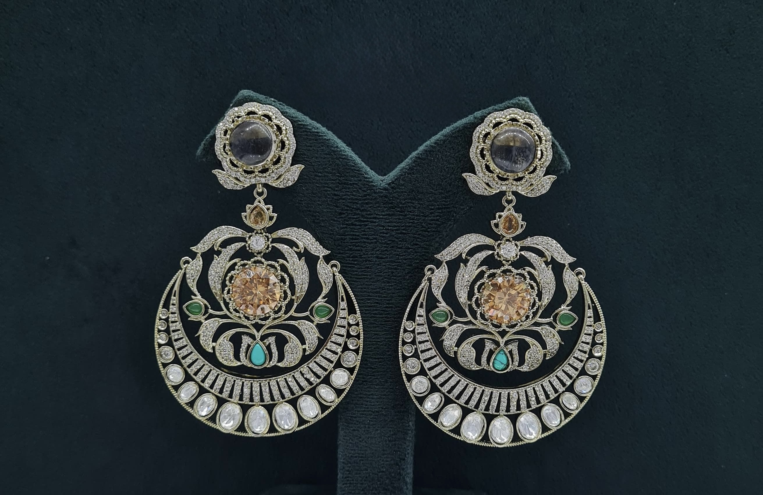 Sabyasachi Earrings 08408 - 3