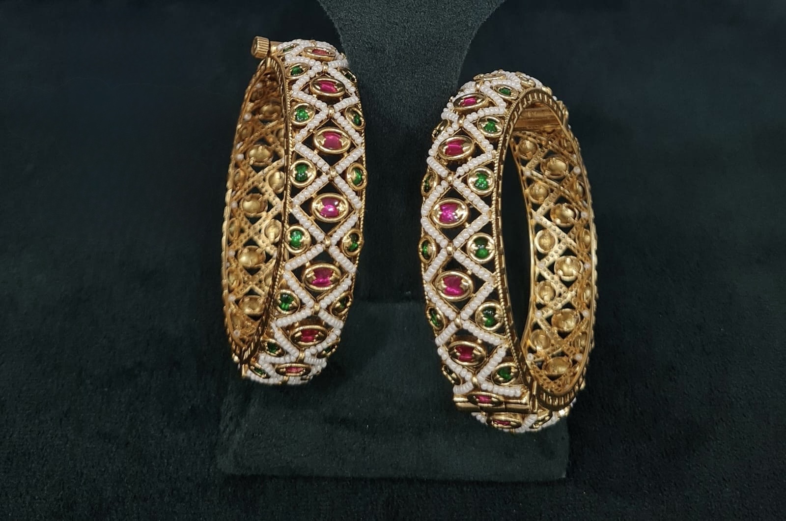 Heritage Bangles 08623