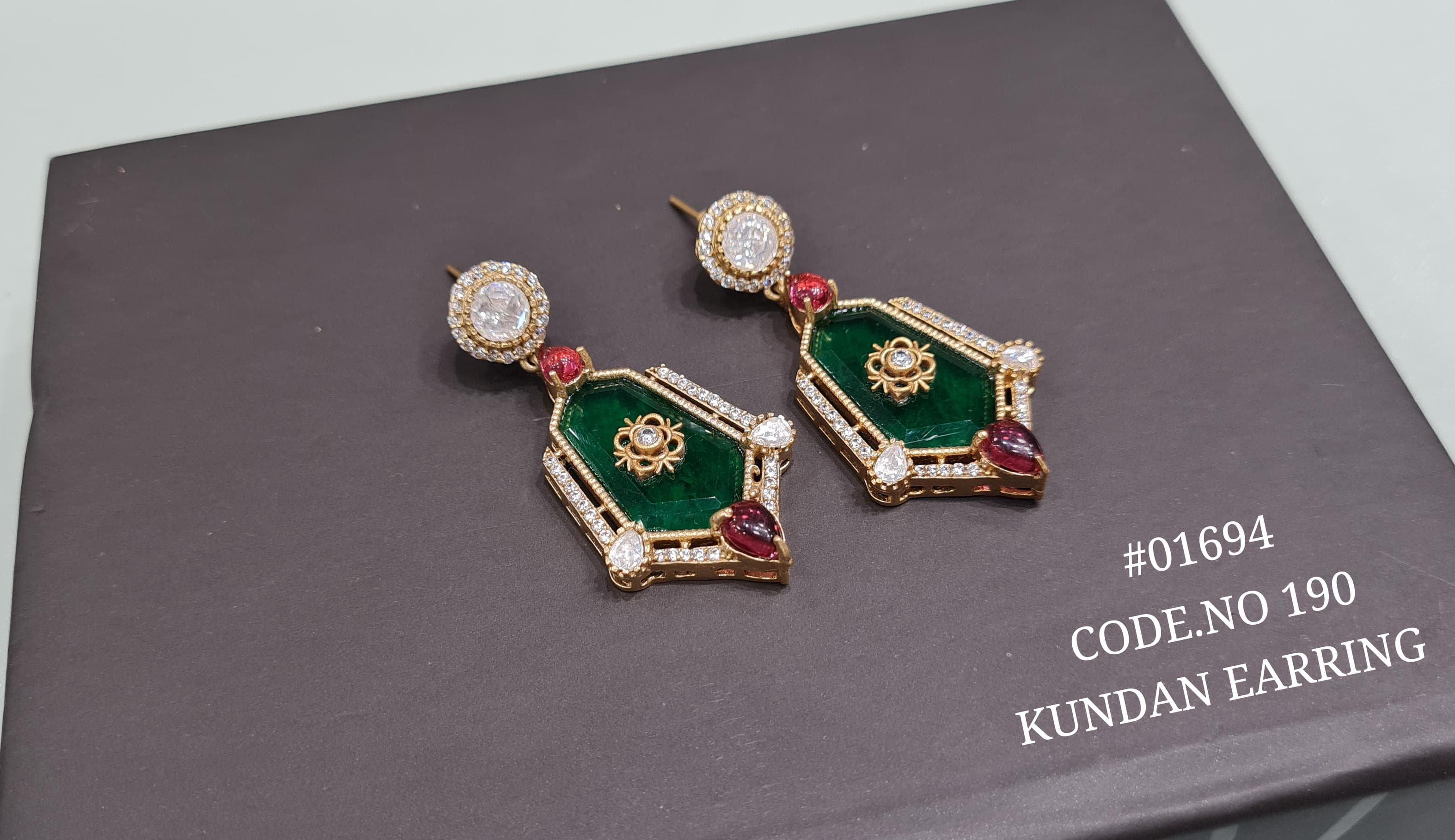 Kundan earrings 01694 - 8