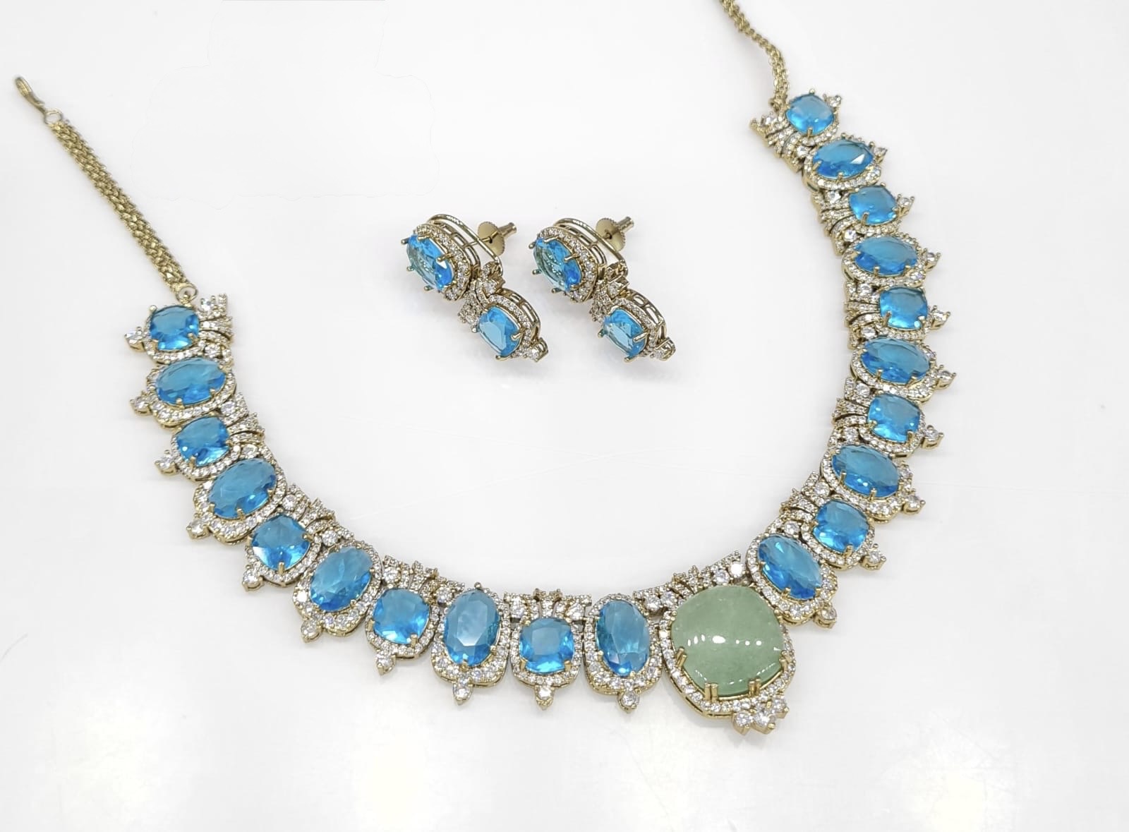 Sabyasachi Necklace 08728 - 13