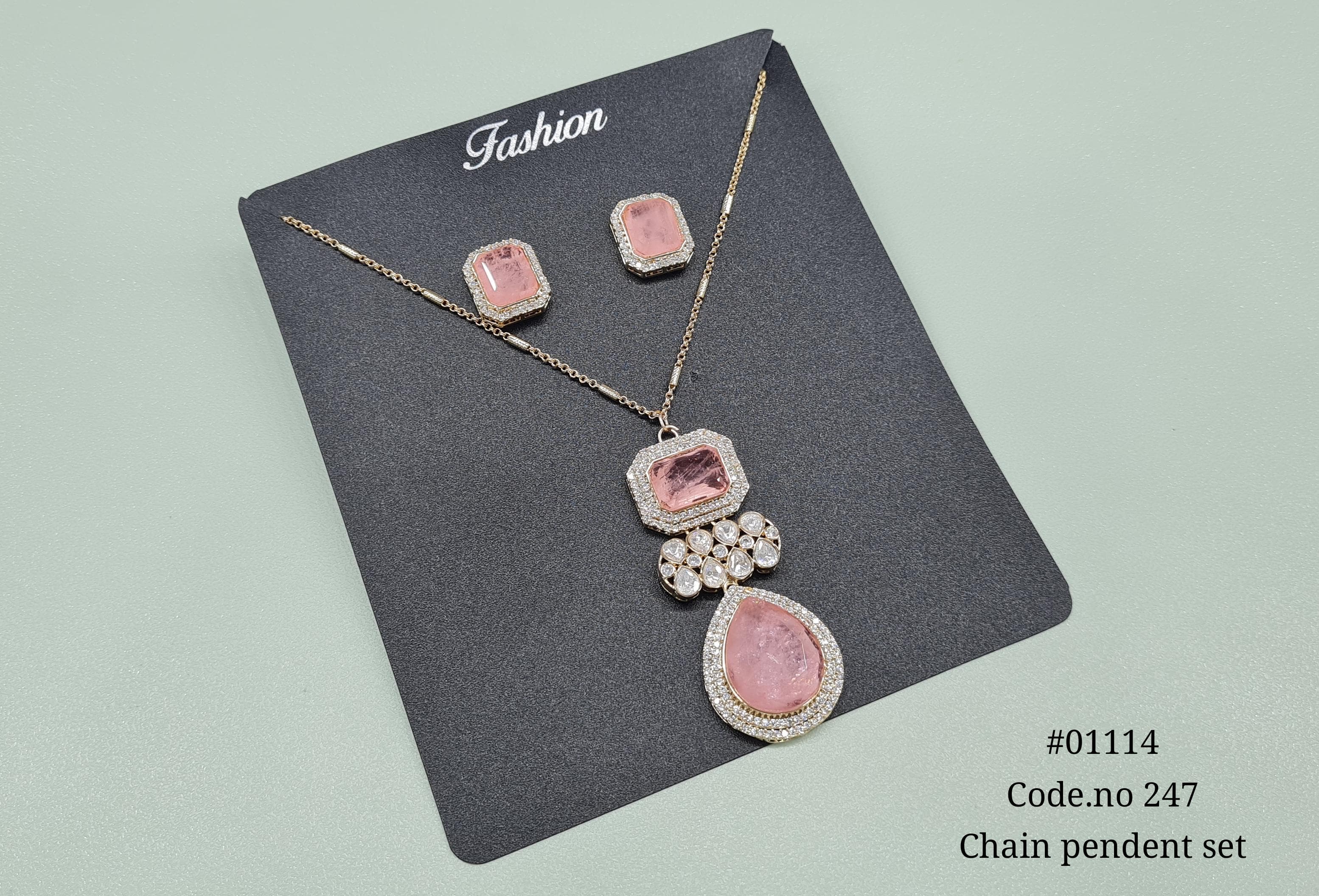 Kundan Pendant Set 01114 - 4