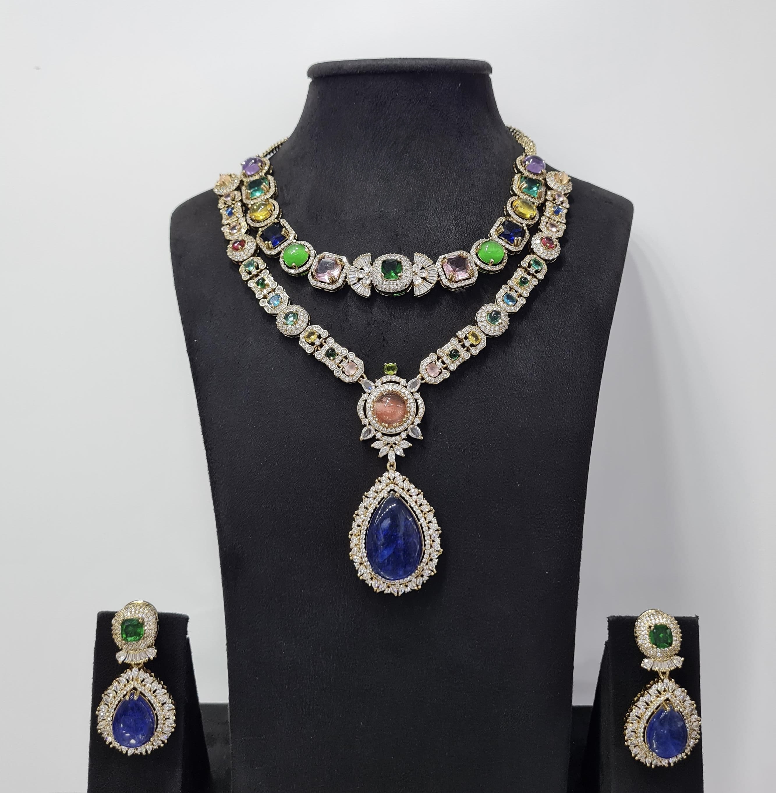 Sabyasachi Necklace 08438 - 9