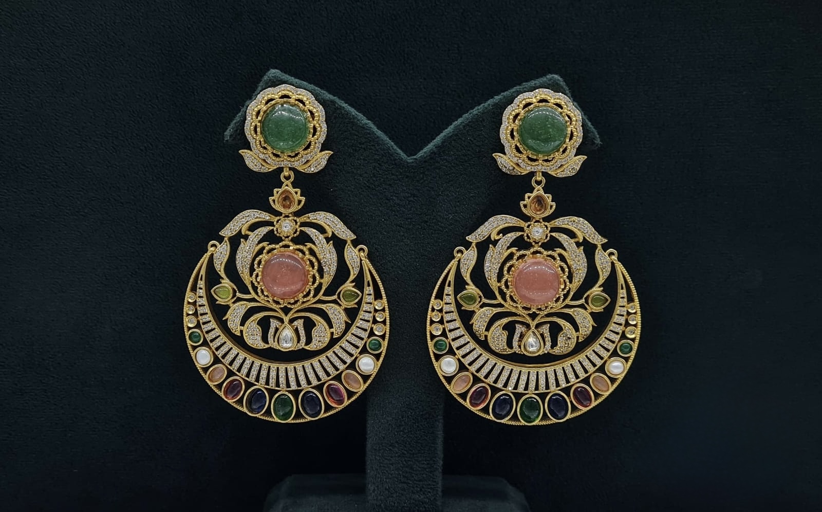 Sabyasachi Earrings 08408 - 18
